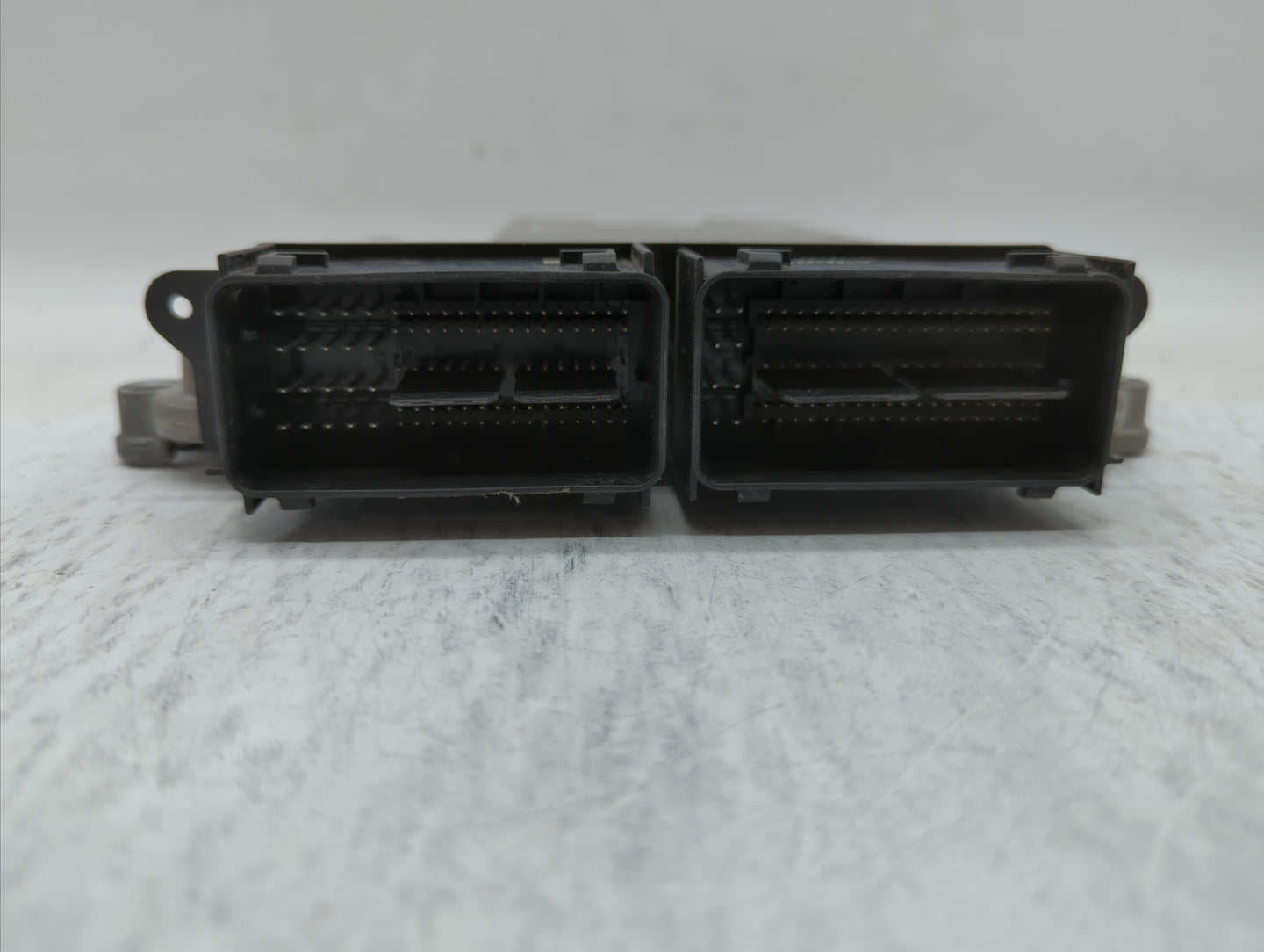 2015-2018 Ford Edge PCM Engine Control Computer ECU ECM PCU OEM P/N:F2GA-12A650-AEF G2GA-12A650-ARA Fits OEM Used Auto Parts