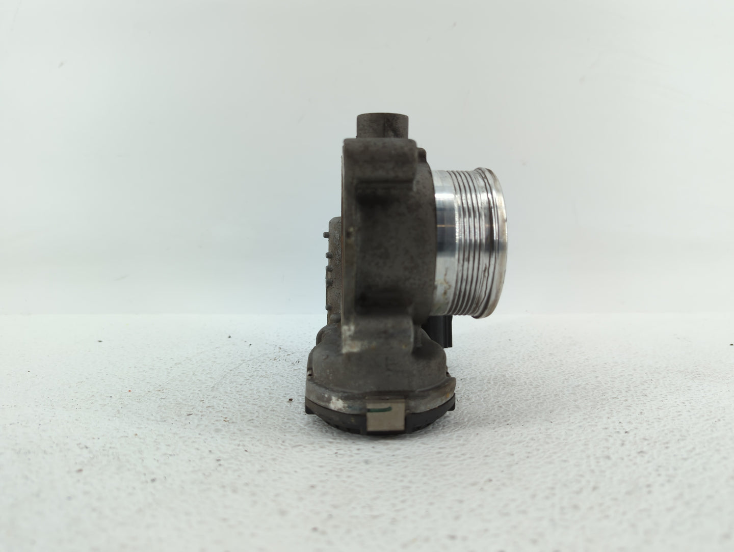 2015-2018 Ford Edge Throttle Body P/N:DS7E-9F991-BB Fits Fits 2014 2015 2016 2017 2018 2019 OEM Used Auto Parts - Oemusedaut