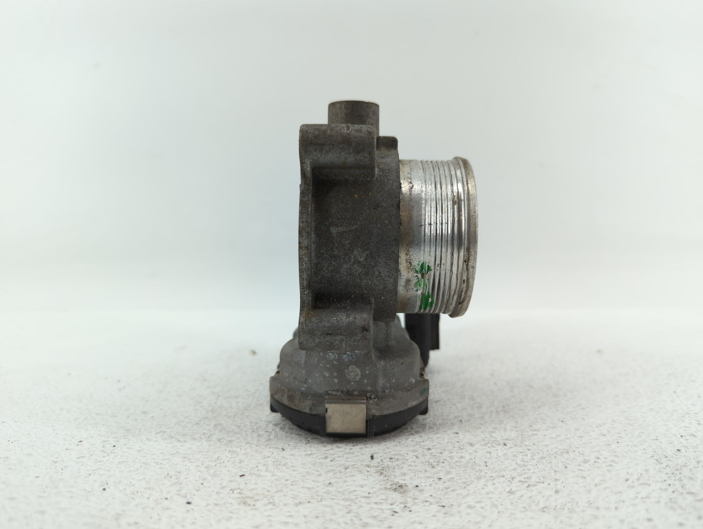 2015-2018 Ford Edge Throttle Body P/N:DS7E-9F991-BB Fits Fits 2014 2015 2016 2017 2018 2019 OEM Used Auto Parts - Oemusedaut