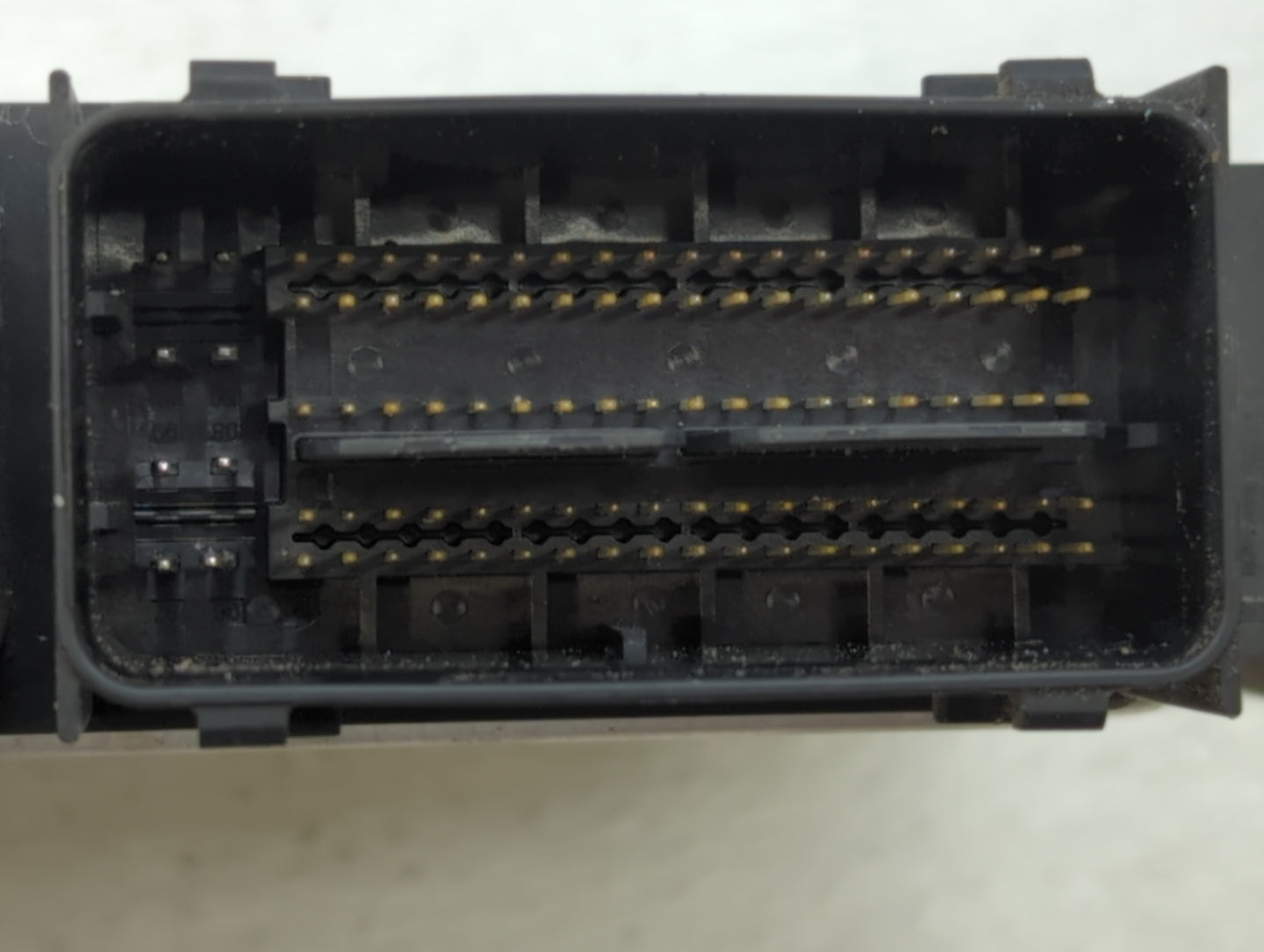 2015-2018 Ford Edge PCM Engine Control Computer ECU ECM PCU OEM P/N:F2GA-12A650-BRB F2GA-12A650-BPC Fits OEM Used Auto Parts