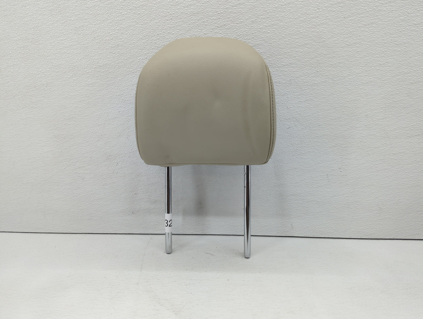 2017-2020 Ford Edge Headrest Head Rest Rear Seat Beige - Oemusedautoparts1.com