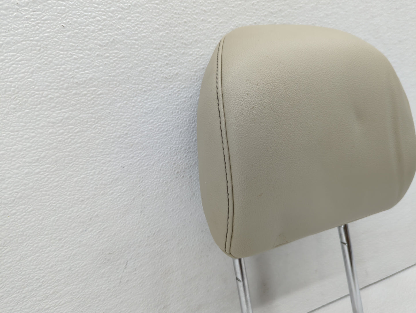 2017-2020 Ford Edge Headrest Head Rest Rear Seat Beige - Oemusedautoparts1.com