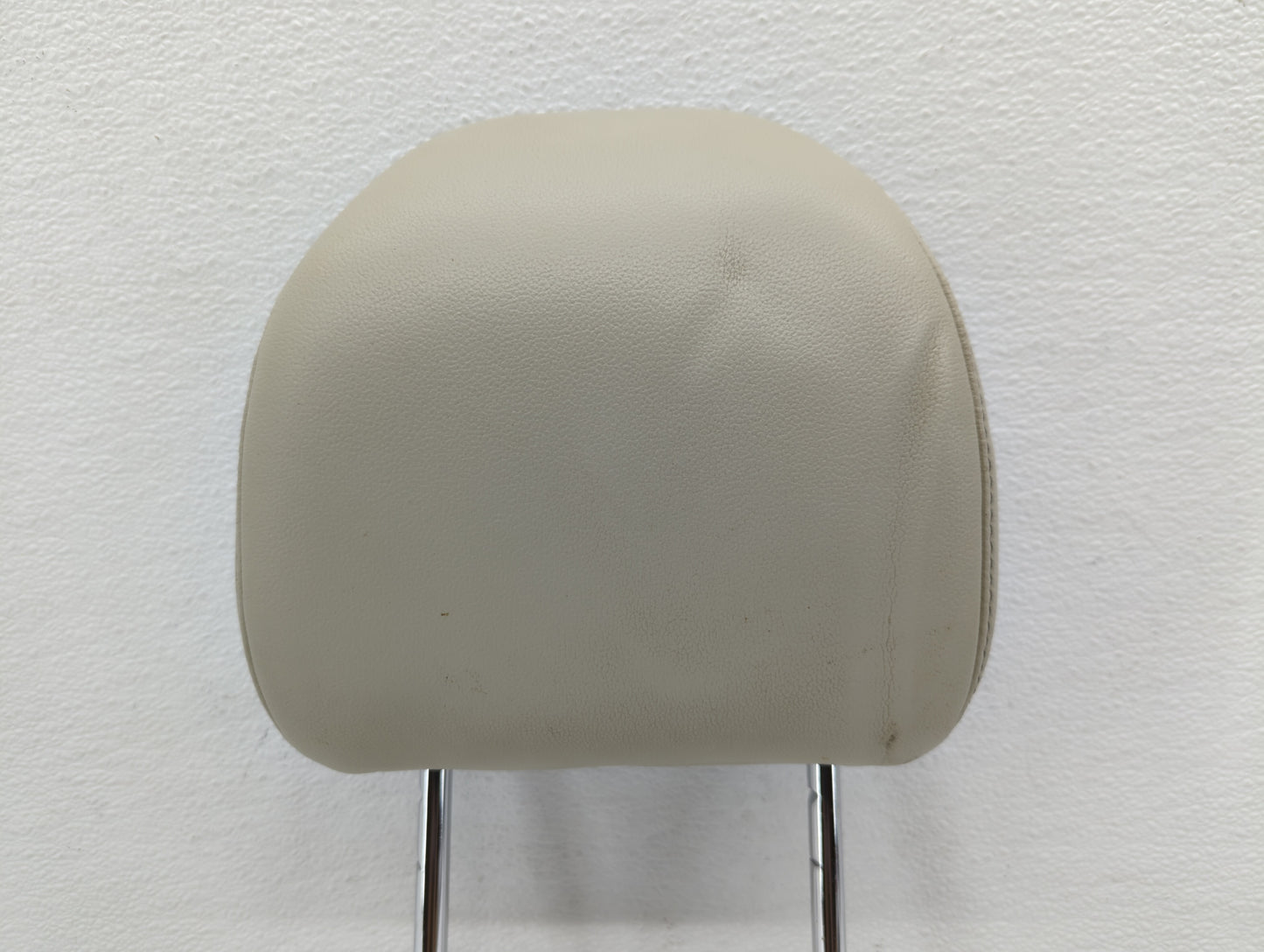 2017-2020 Ford Edge Headrest Head Rest Rear Seat Ivory - Oemusedautoparts1.com