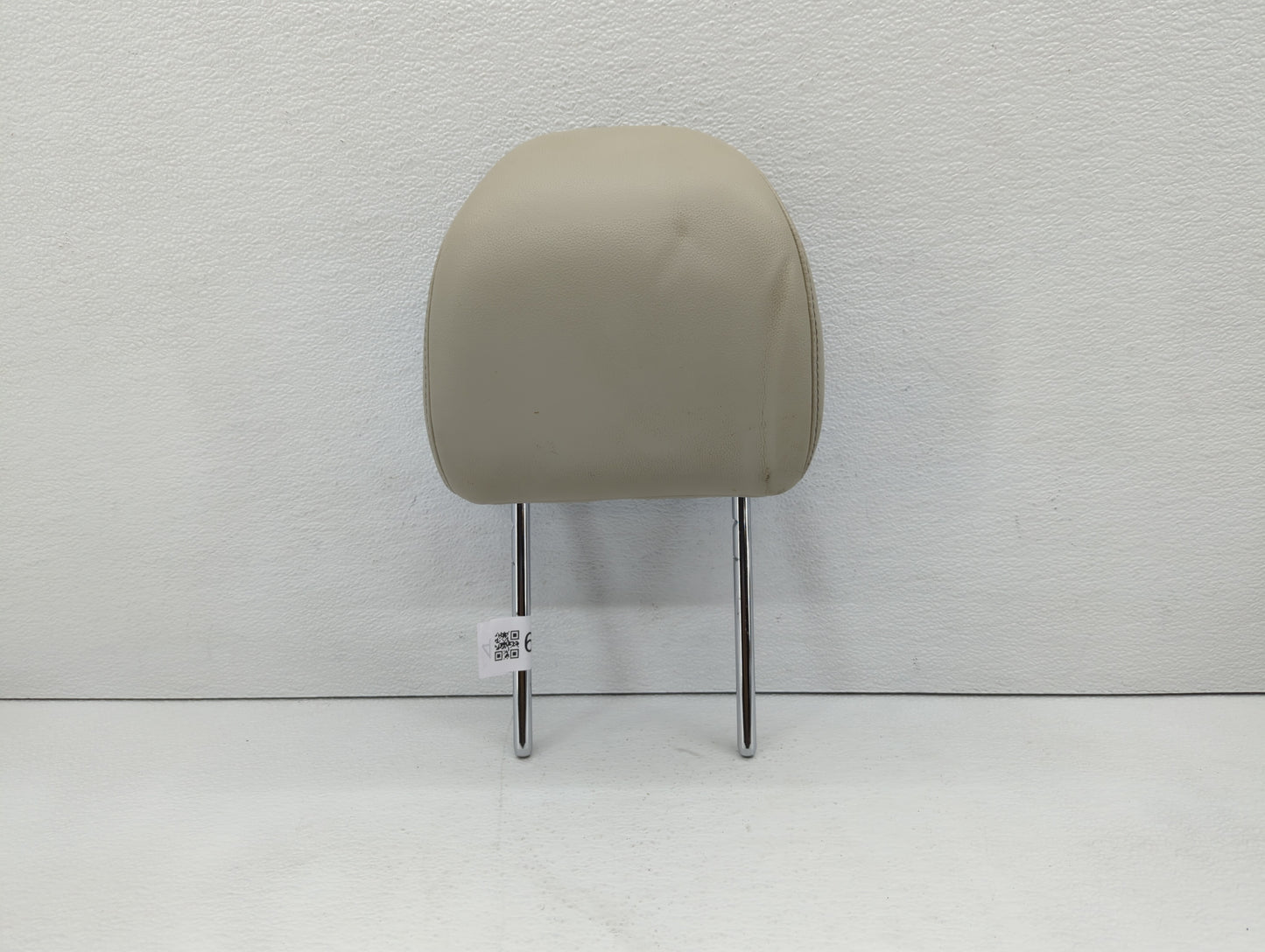 2017-2020 Ford Edge Headrest Head Rest Rear Seat Ivory - Oemusedautoparts1.com