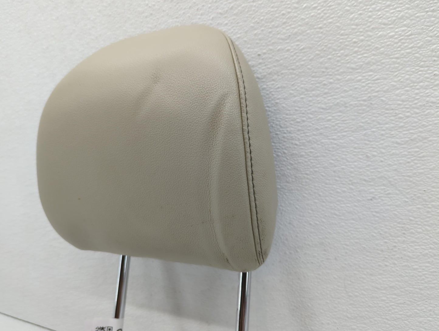 2017-2020 Ford Edge Headrest Head Rest Rear Seat Ivory - Oemusedautoparts1.com