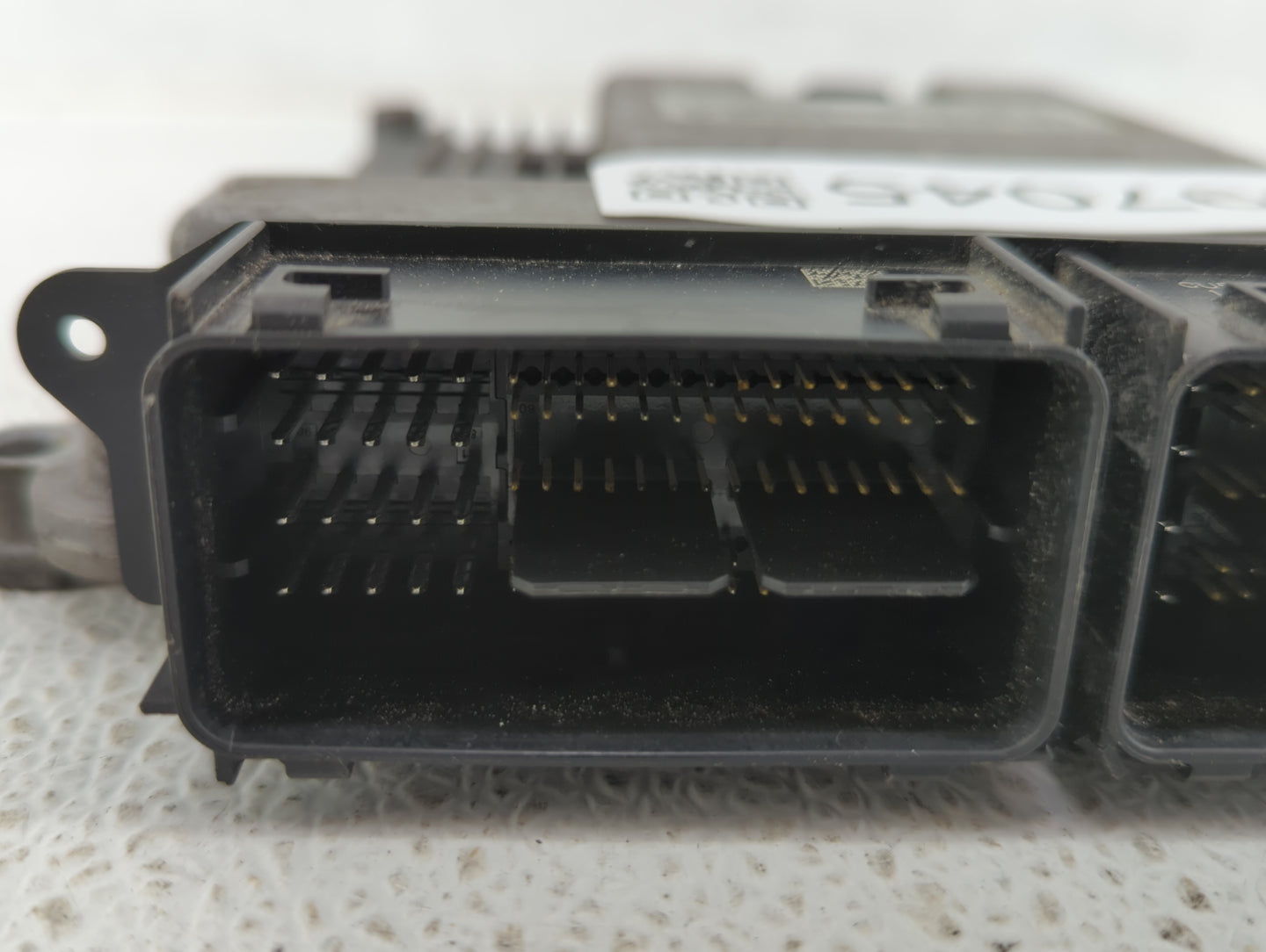 2015-2018 Ford Edge PCM Engine Control Computer ECU ECM PCU OEM P/N:FB5A-12B684-CA G2GA-12A650-BSA Fits OEM Used Auto Parts 