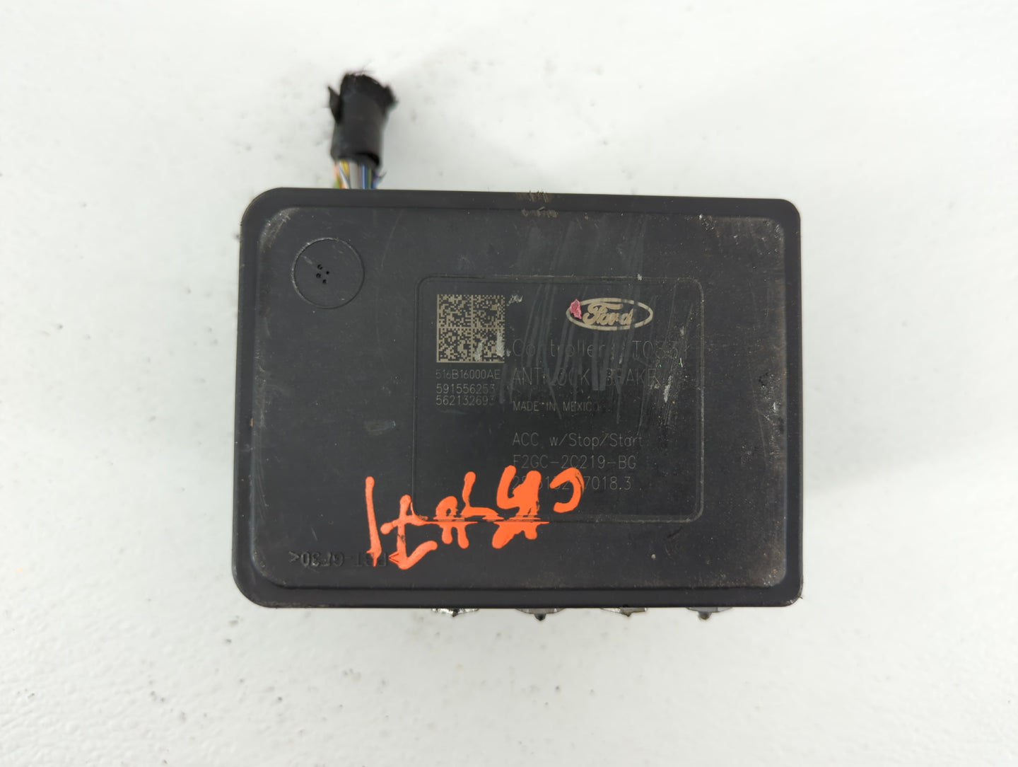 2015-2018 Ford Edge ABS Pump Control Module Replacement P/N:F2GC-2C405-BG Fits Fits 2015 2016 2017 2018 OEM Used Auto Parts 