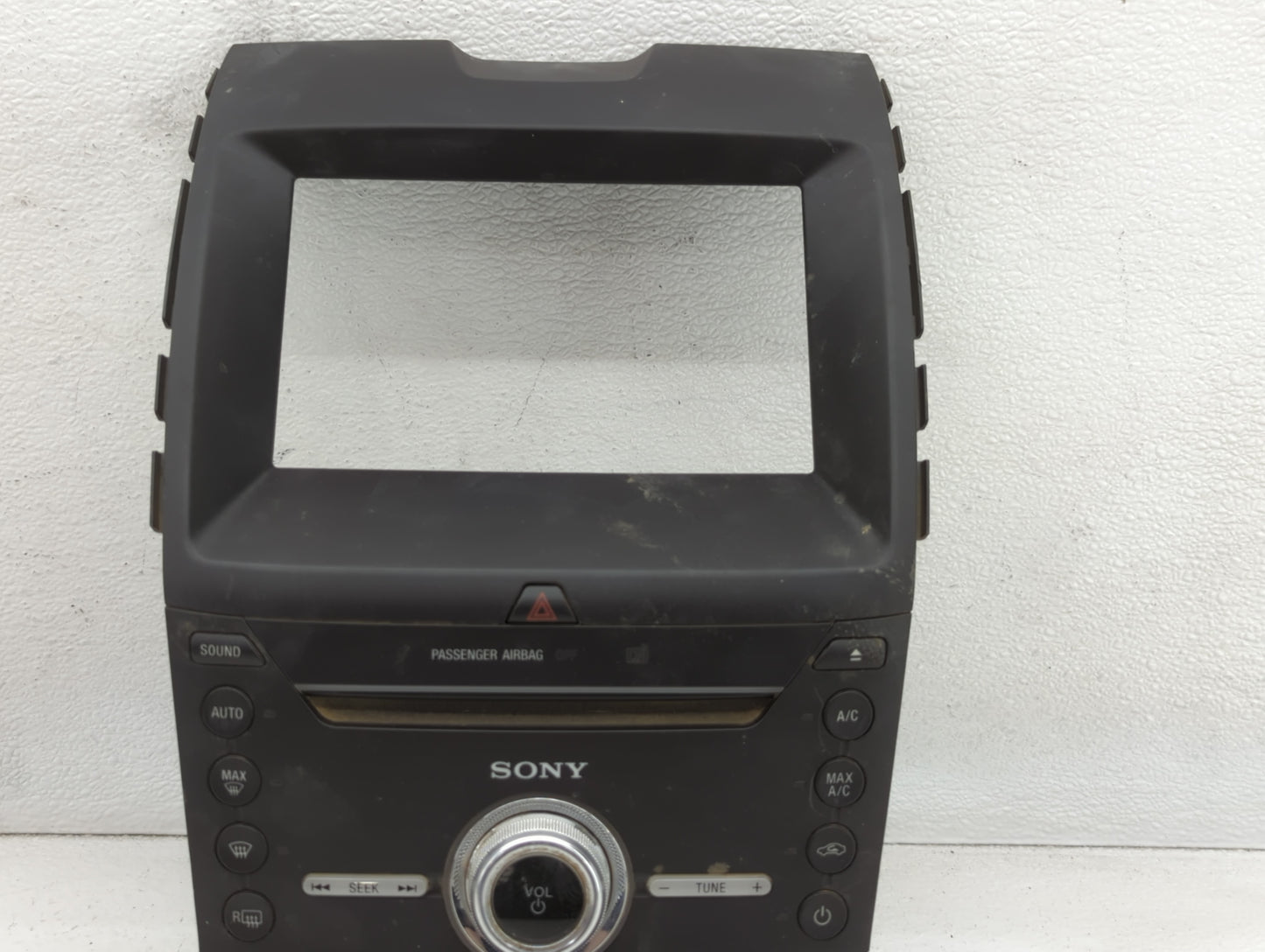 2017-2018 Ford Edge Radio AM FM Cd Player Receiver Replacement P/N:HT4T-18E245-CA Fits Fits 2017 2018 OEM Used Auto Parts - 