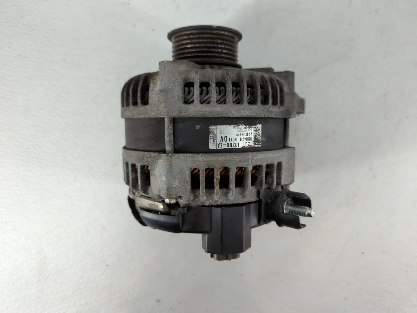 2015-2018 Ford Edge Alternator Replacement Generator Charging Assembly Engine OEM P/N:G2GT-10300-EA Fits Fits 2015 2016 2017