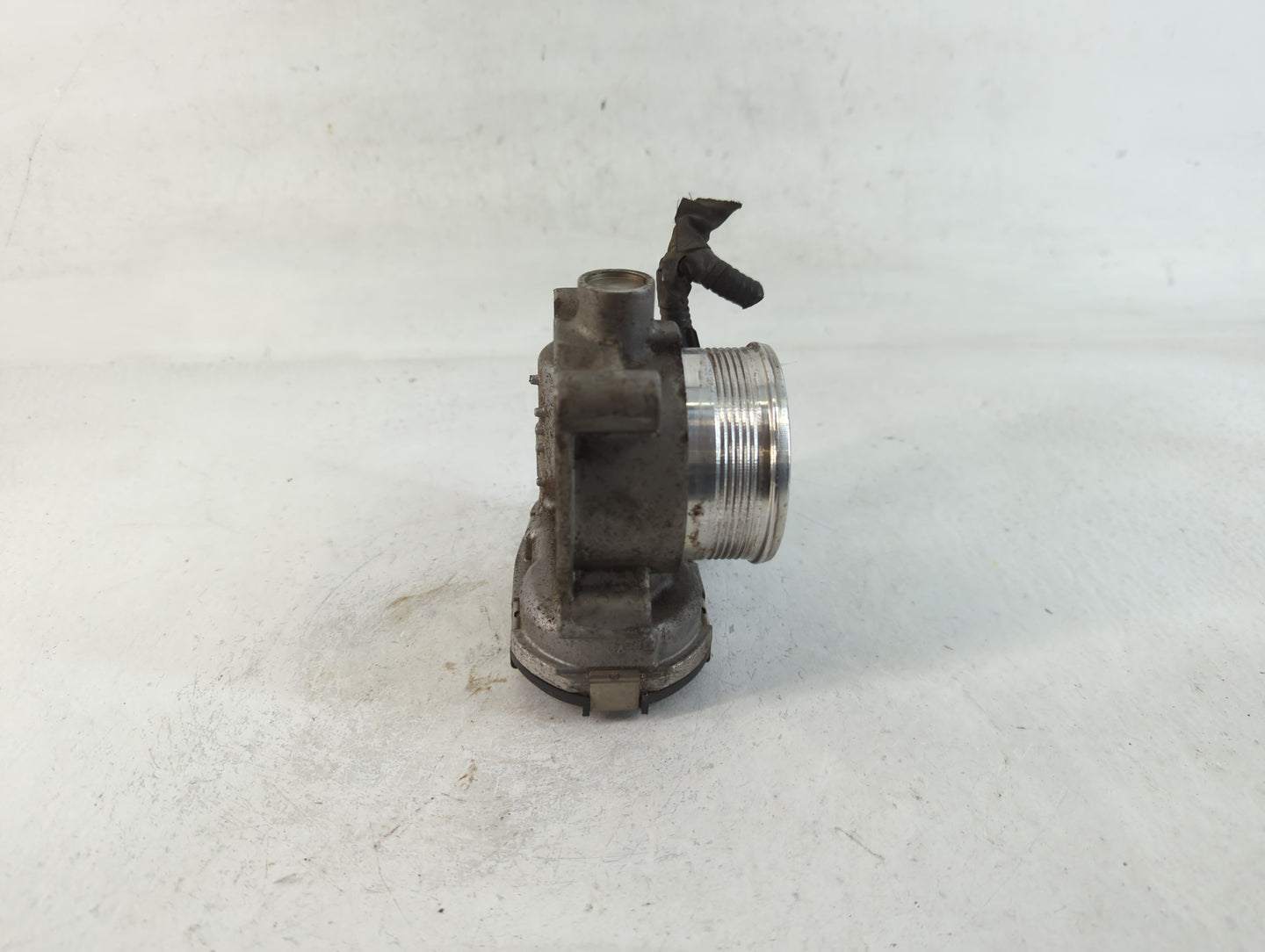 2015-2018 Ford Edge Throttle Body P/N:DS7E-9F991-BB Fits Fits 2014 2015 2016 2017 2018 2019 2020 2021 2022 OEM Used Auto Par