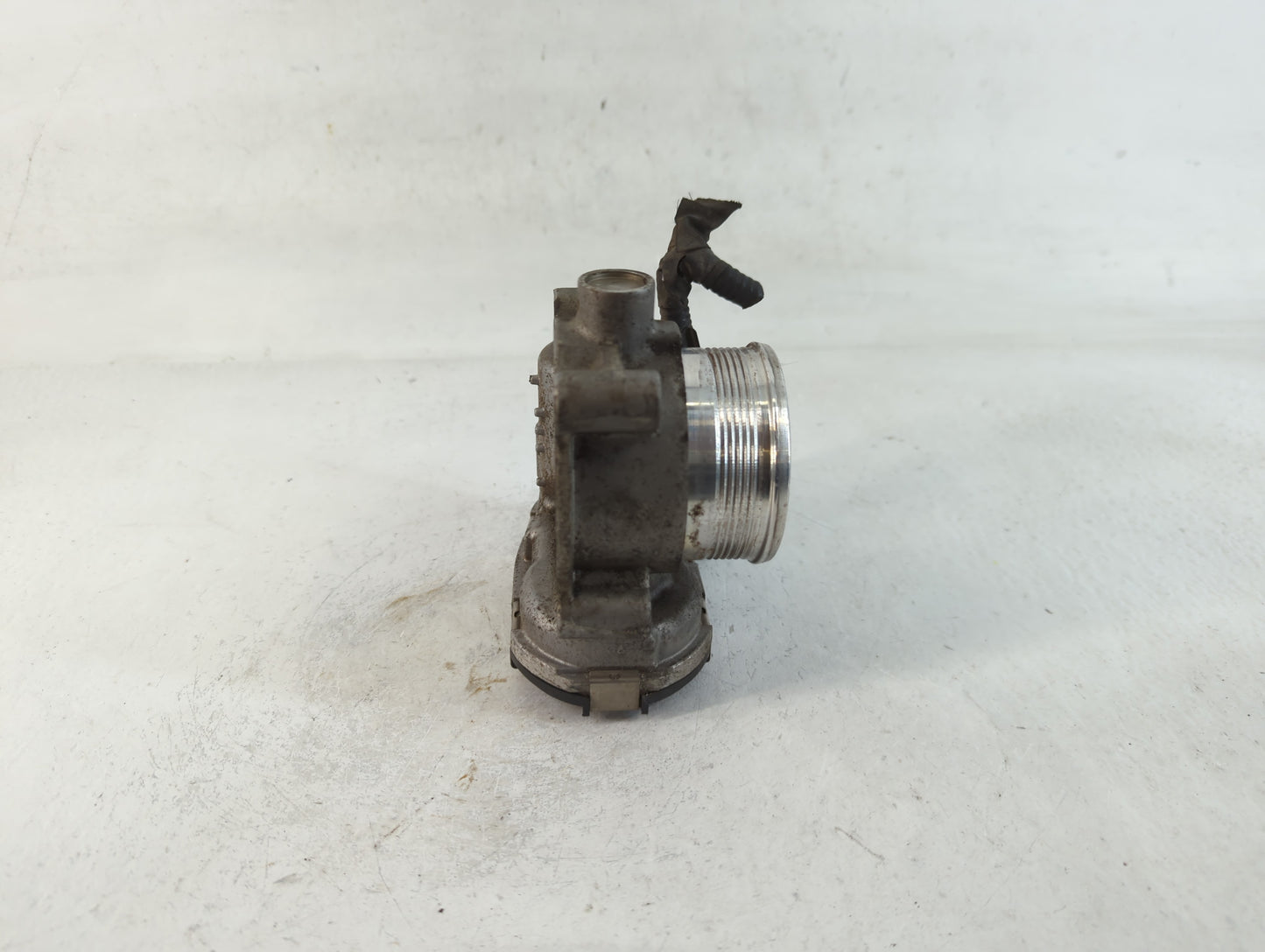 2015-2018 Ford Edge Throttle Body P/N:DS7E-9F991-BB Fits Fits 2014 2015 2016 2017 2018 2019 2020 2021 2022 OEM Used Auto Par