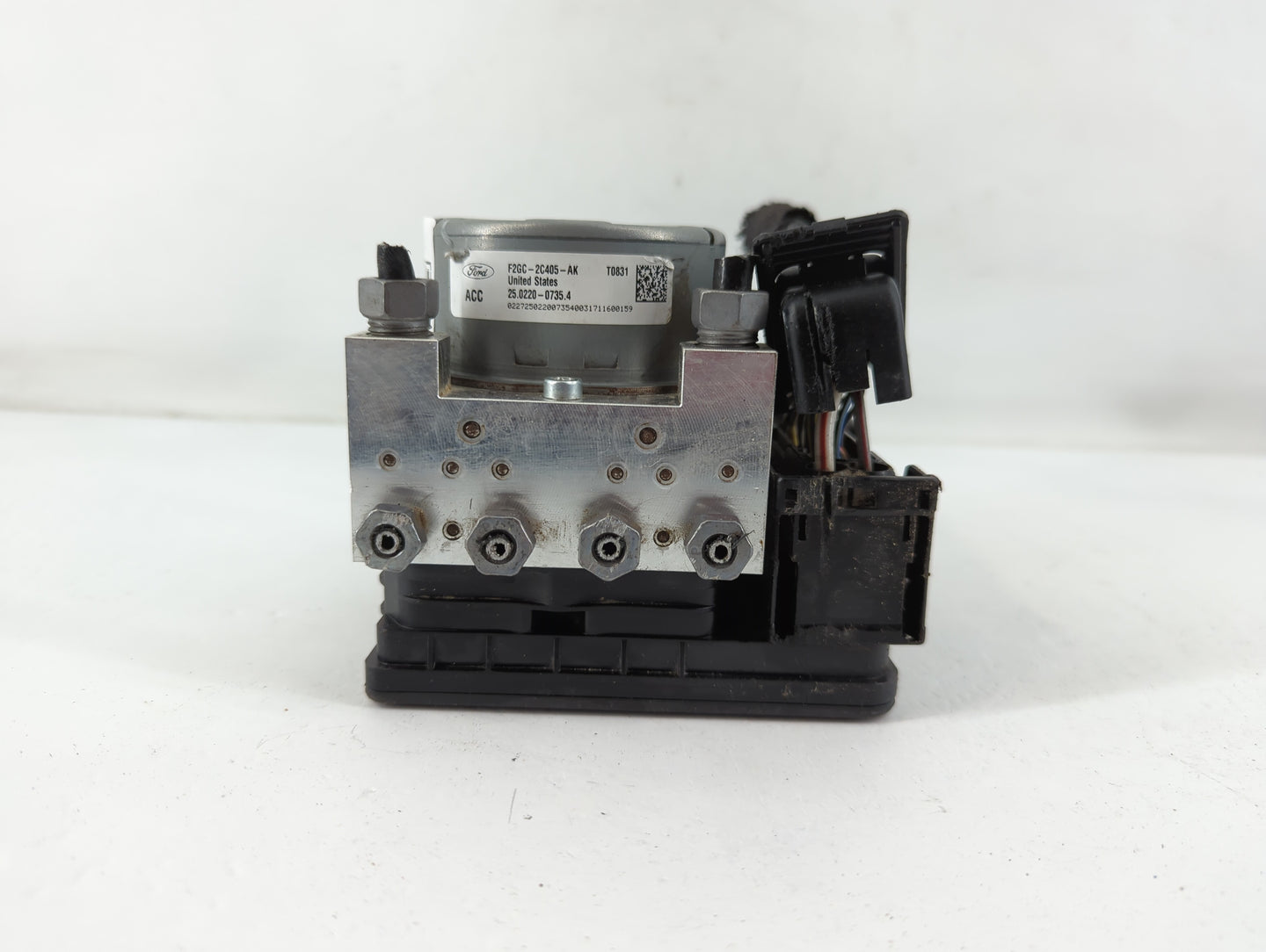 2015-2018 Ford Edge ABS Pump Control Module Replacement P/N:F2GC-2C405-AK Fits Fits 2015 2016 2017 2018 OEM Used Auto Parts 