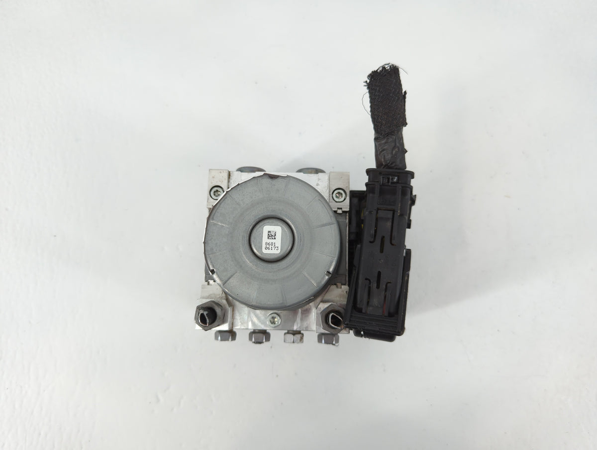 2015-2018 Ford Edge Anti-Lock Brake ABS Pump Module Actuator OEM P/N:F2GC-2C405-AK Fits Fits 2015 2016 2017 2018 OEM Used Au