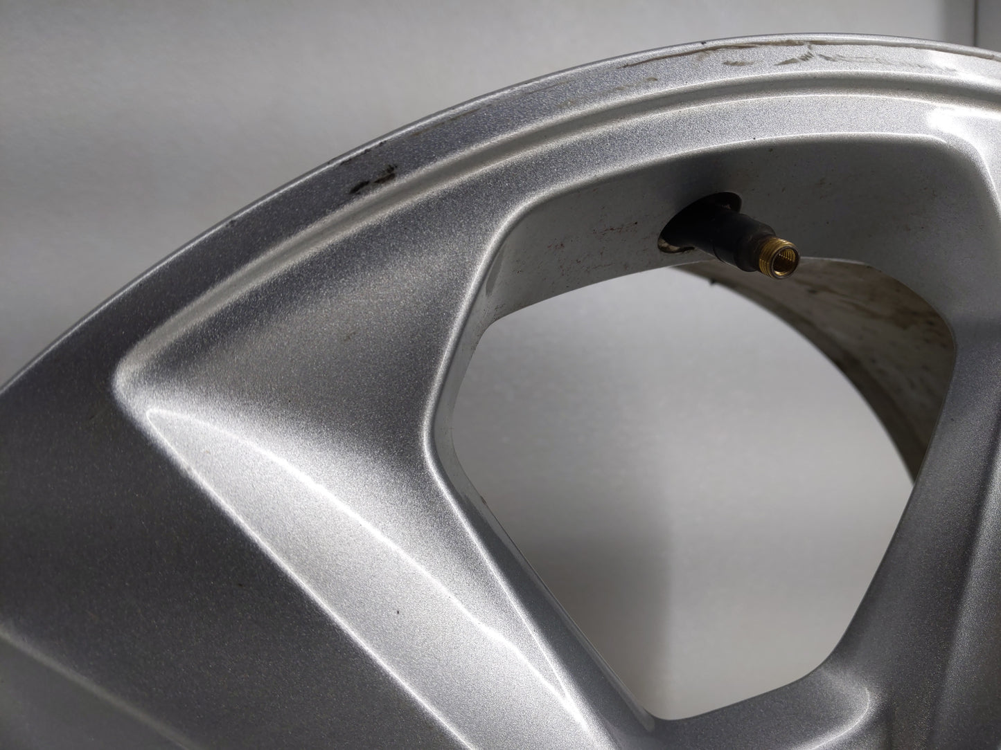 2017 Ford Edge Oem Wheel Rim - Oemusedautoparts1.com