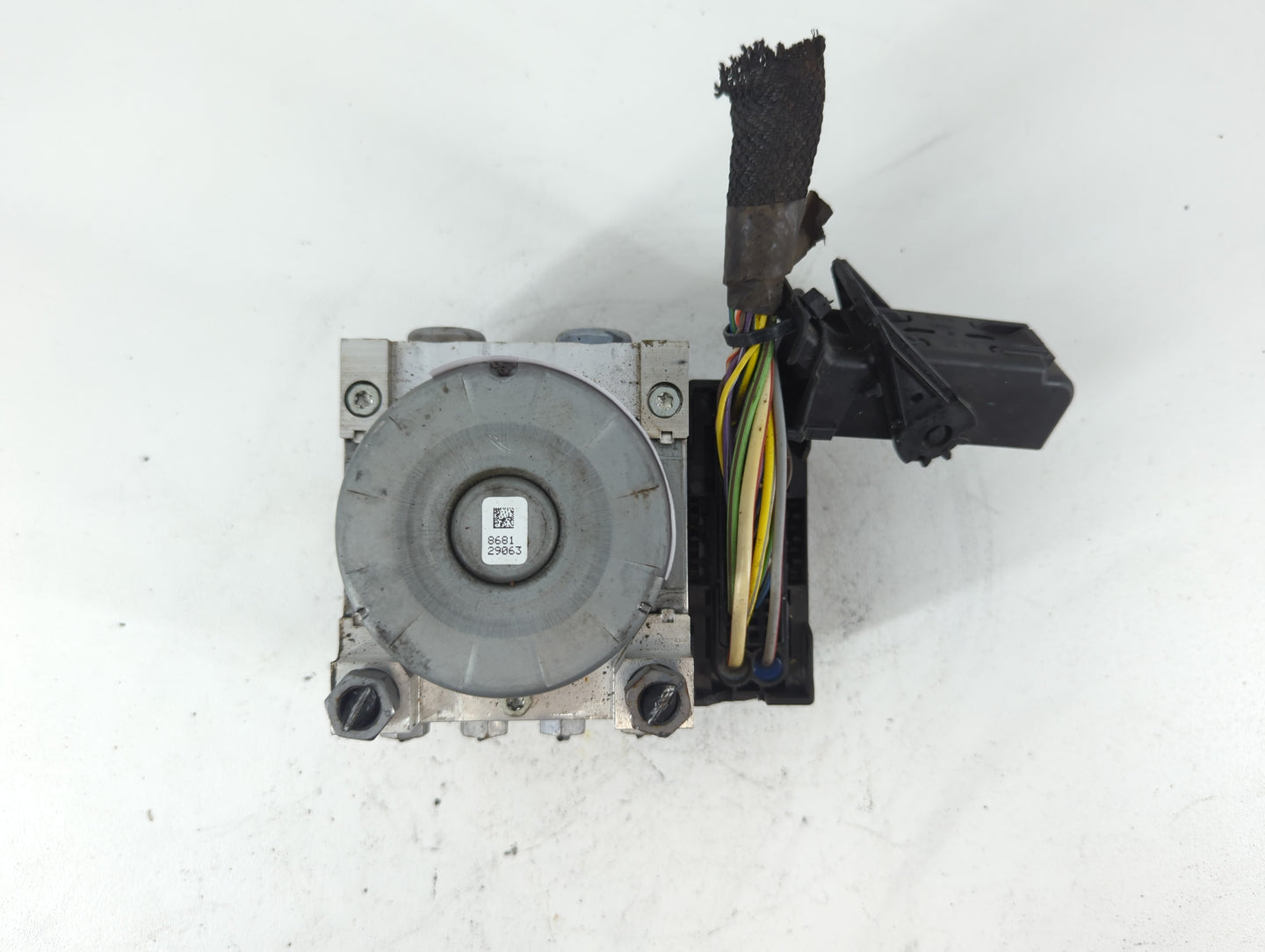 2015-2018 Ford Edge ABS Pump Control Module Replacement P/N:F2GC-2C405-AG Fits Fits 2015 2016 2017 2018 OEM Used Auto Parts 