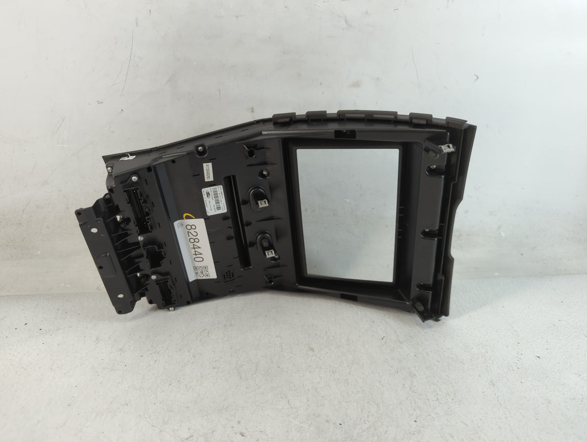 2017-2018 Ford Edge Radio AM FM Cd Player Receiver Replacement P/N:HT4T-18E245-CA Fits 2017 2018 OEM Used Auto Parts - Oemus