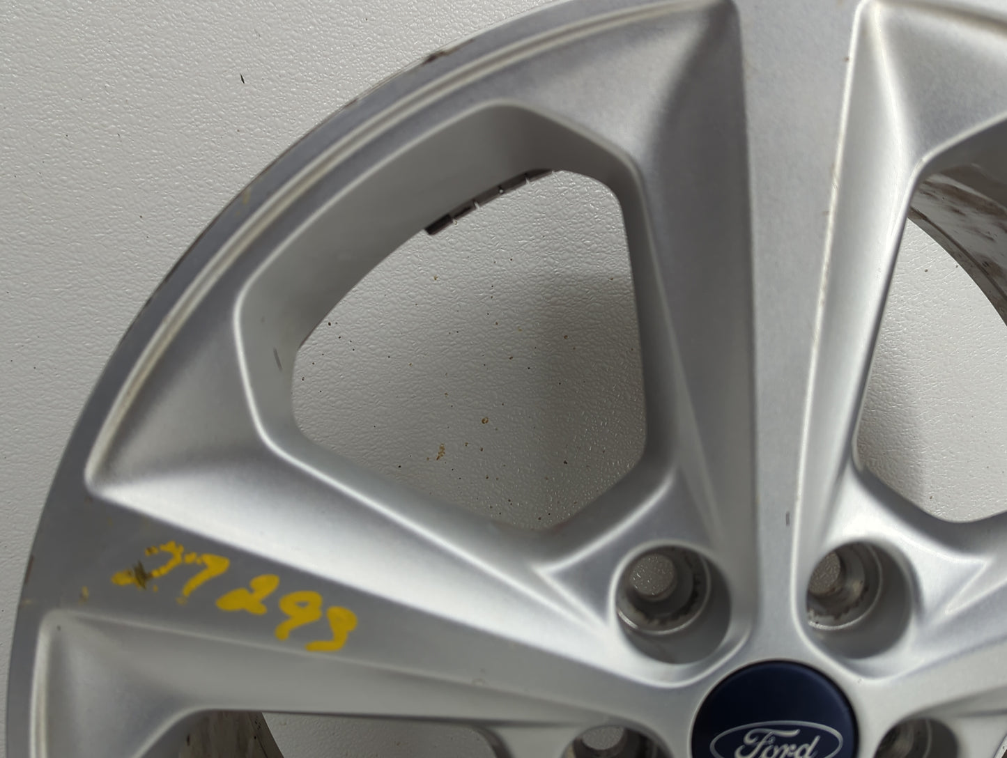 2017 Ford Edge Oem Wheel Rim Silver - Oemusedautoparts1.com