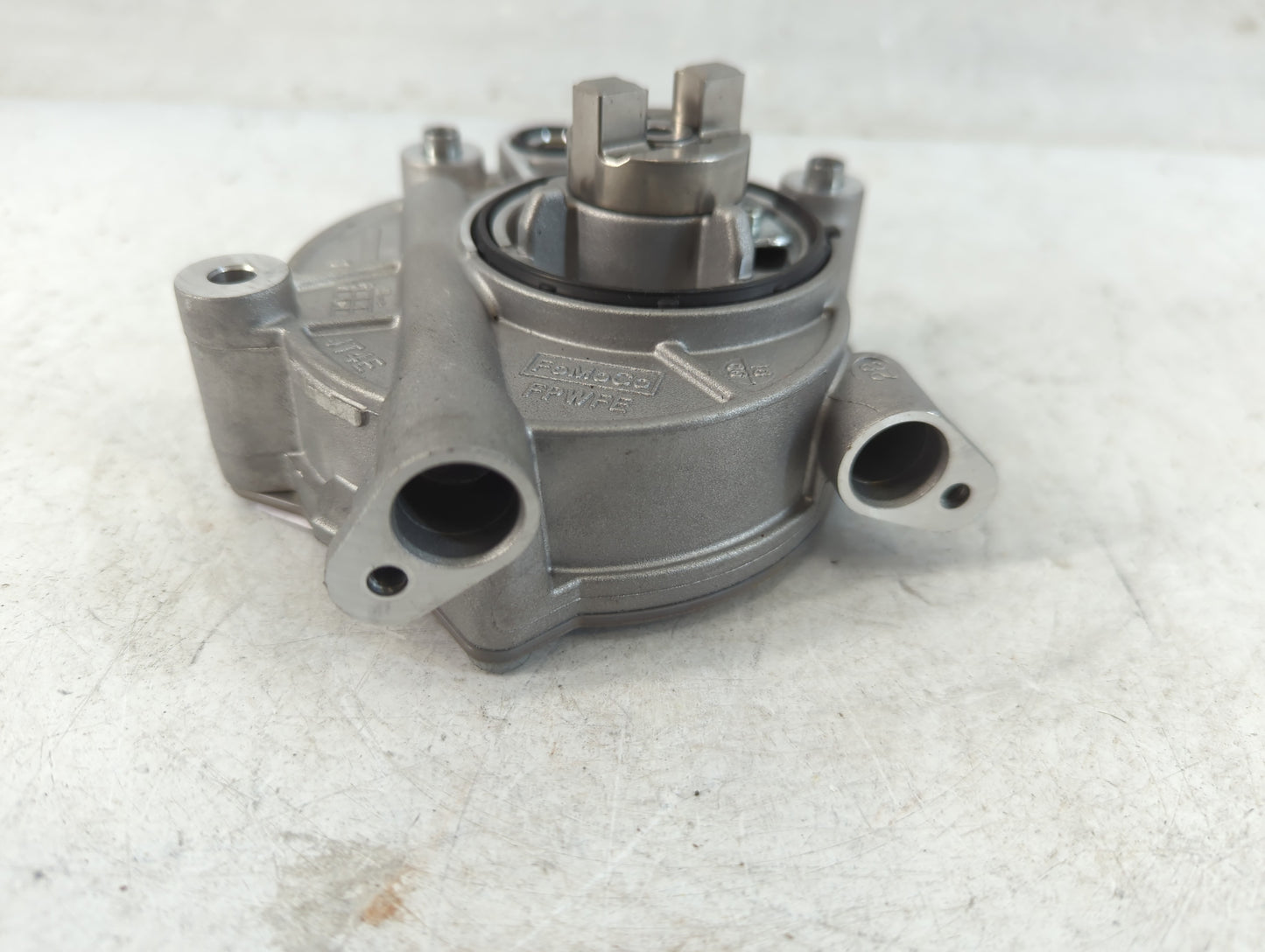 2015-2020 Ford Edge Central Vaccum Lock Pump - Oemusedautoparts1.com