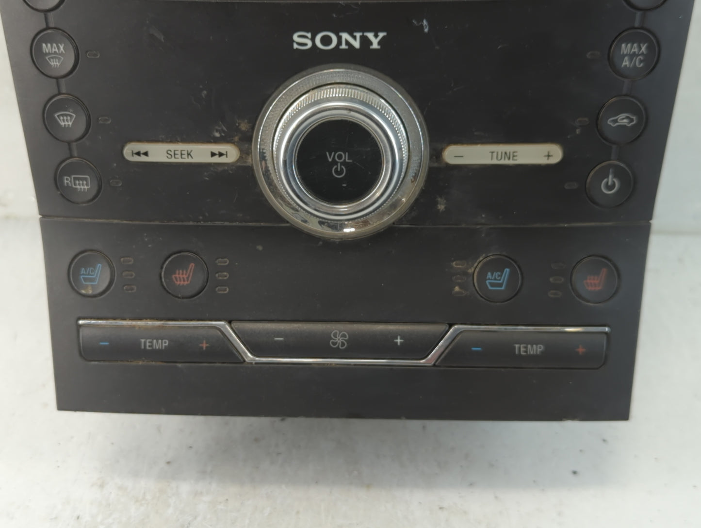 2015-2018 Ford Edge Radio AM FM Cd Player Receiver Replacement Fits Fits 2015 2016 2017 2018 OEM Used Auto Parts - Oemusedau
