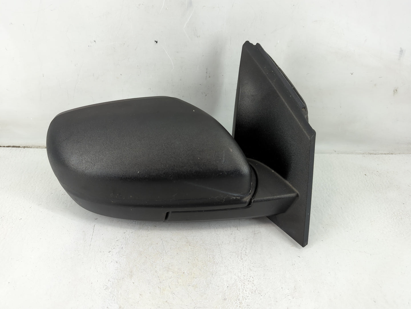 2017 Ford Edge Passenger Right Side View Manual Door Mirror Black - Oemusedautoparts1.com