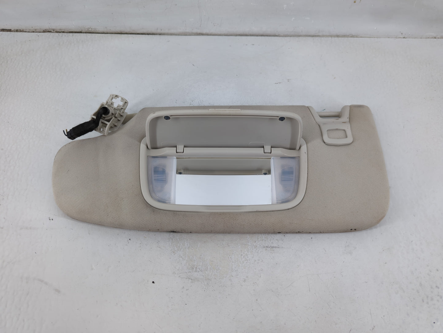 2015-2020 Ford Edge Sun Visor Shade Replacement Passenger Right Mirror Fits Fits 2015 2016 2017 2018 2019 2020 OEM Used Auto