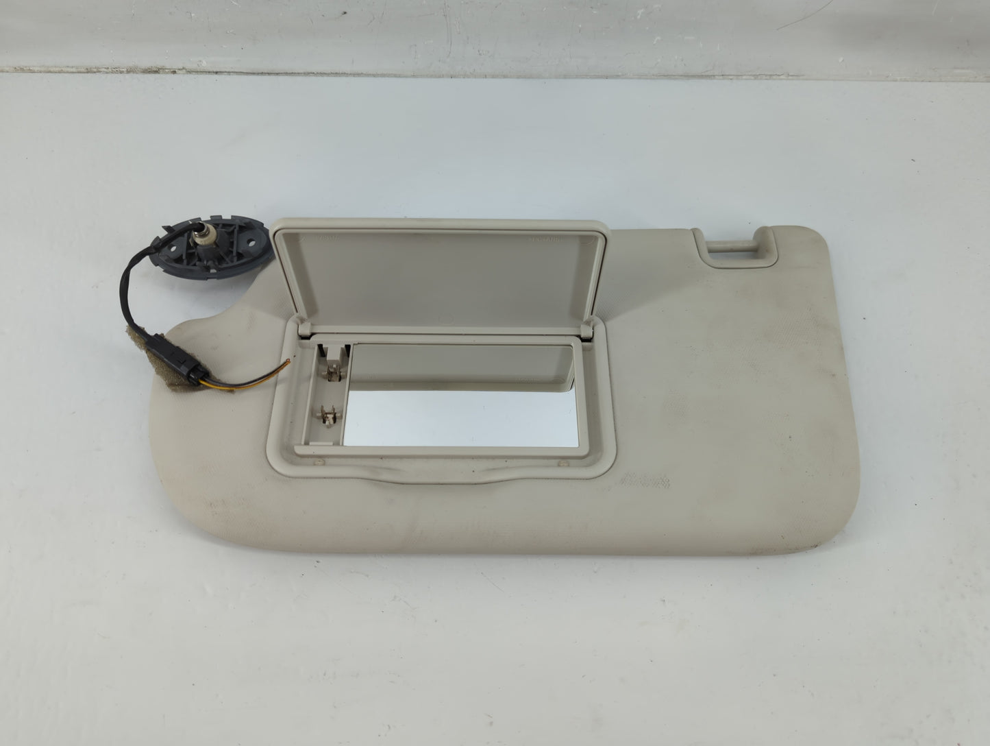2013-2019 Ford Escape Sun Visor Shade Replacement Driver Left Mirror Fits Fits 2013 2014 2015 2016 2017 2018 2019 OEM Used A