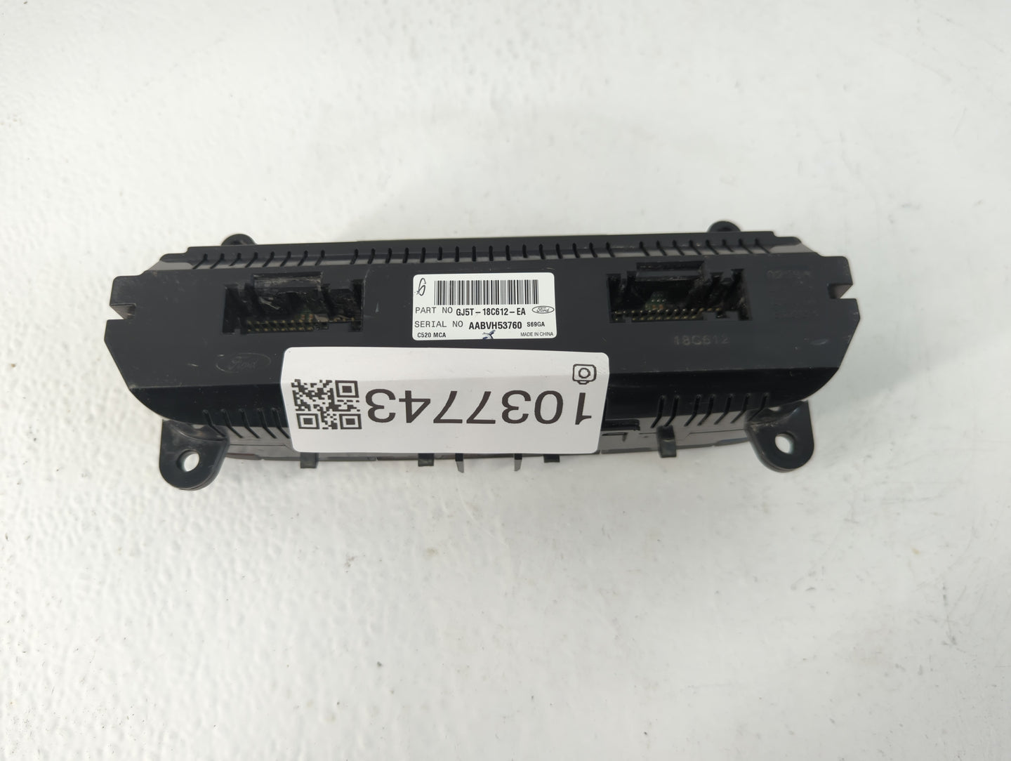 2017 Ford Escape Climate Control Module Temperature AC/Heater Replacement P/N:GJ5T-18C612-EA Fits OEM Used Auto Parts - Oemu