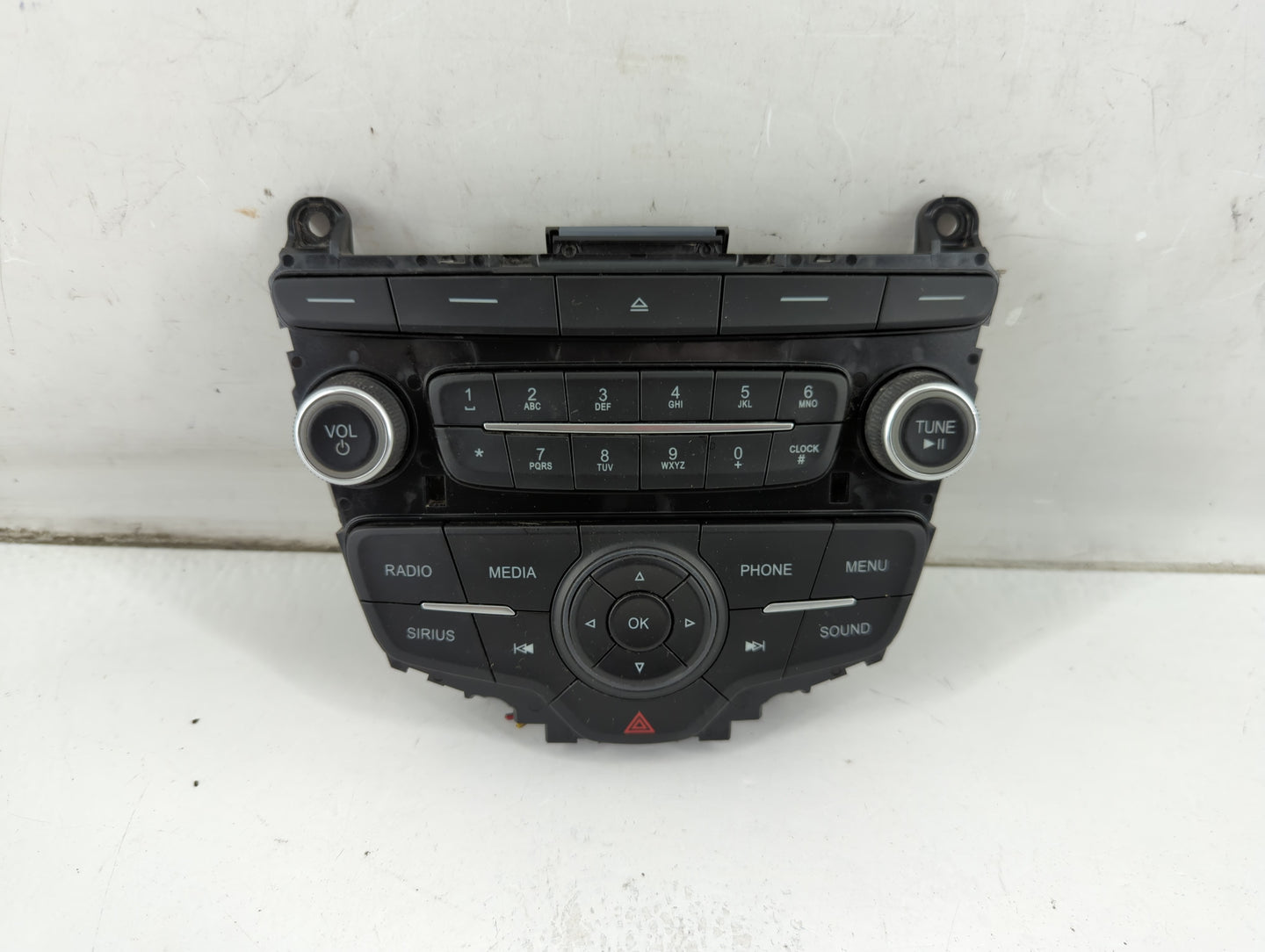 2017-2019 Ford Escape Radio AM FM Cd Player Receiver Replacement P/N:F1ET 18K811 KD Fits Fits 2015 2016 2017 2018 2019 OEM U