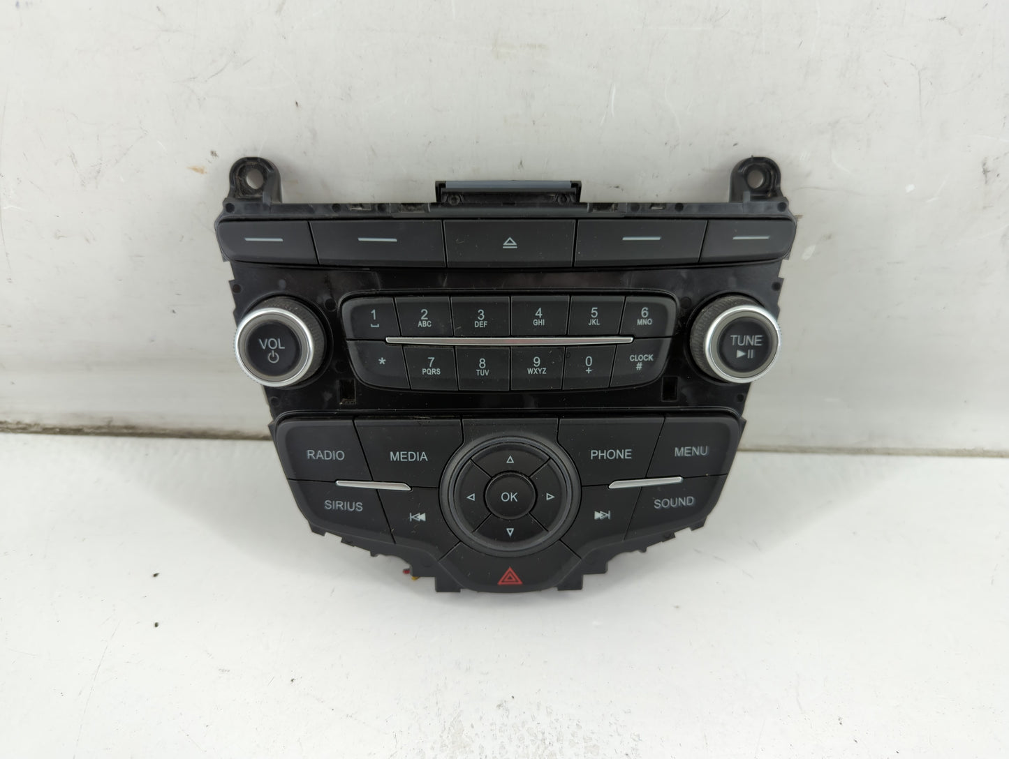 2017-2019 Ford Escape Radio AM FM Cd Player Receiver Replacement P/N:F1ET 18K811 KD Fits Fits 2015 2016 2017 2018 2019 OEM U