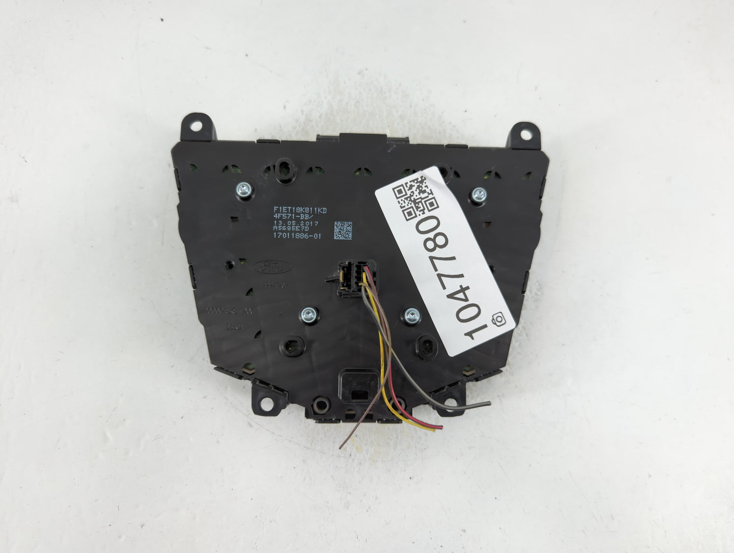2017-2019 Ford Escape Radio AM FM Cd Player Receiver Replacement P/N:F1ET 18K811 KD Fits Fits 2015 2016 2017 2018 2019 OEM U