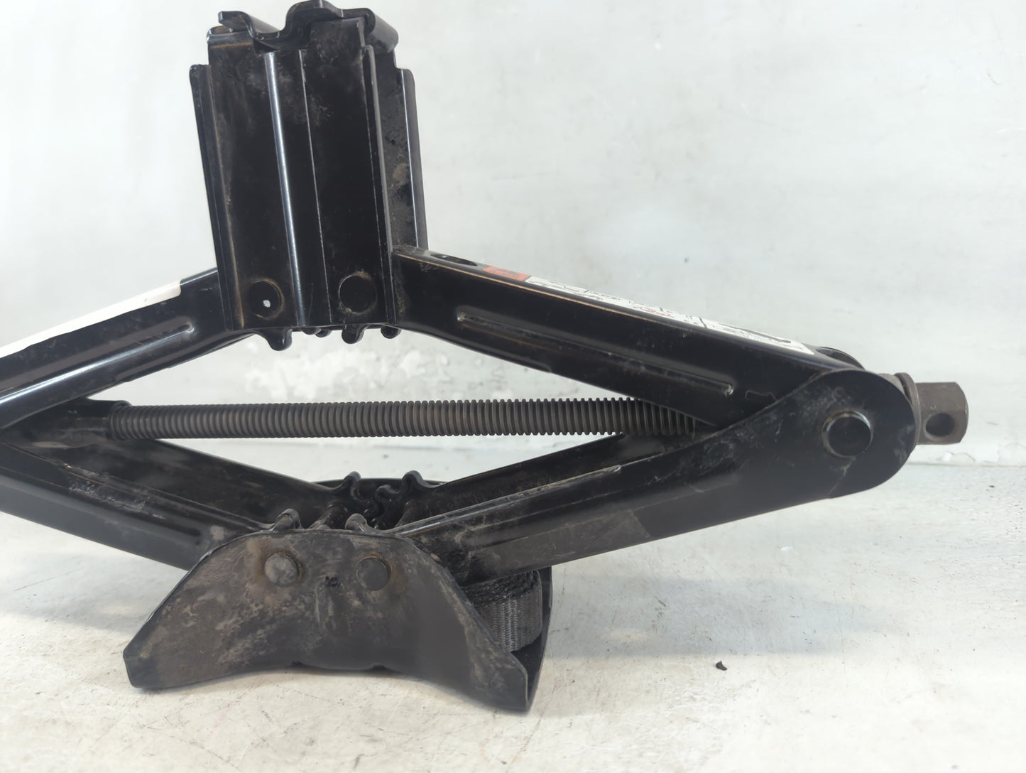 2017 Ford Escape Spare Scissor Car Jack - Oemusedautoparts1.com