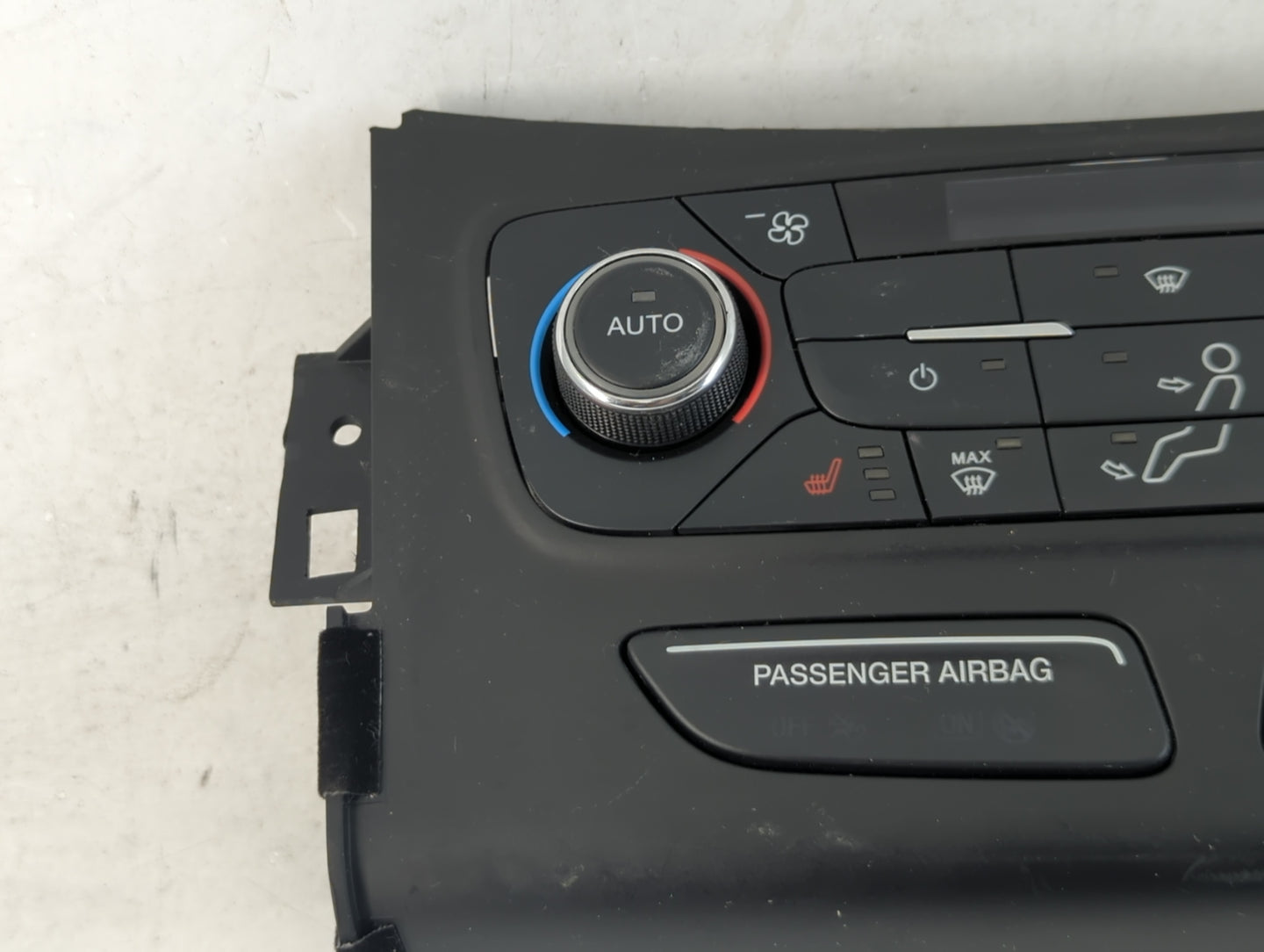 2017 Ford Escape Climate Control Module Temperature AC/Heater Replacement P/N:GJ5T-18C612-CE Fits OEM Used Auto Parts - Oemu