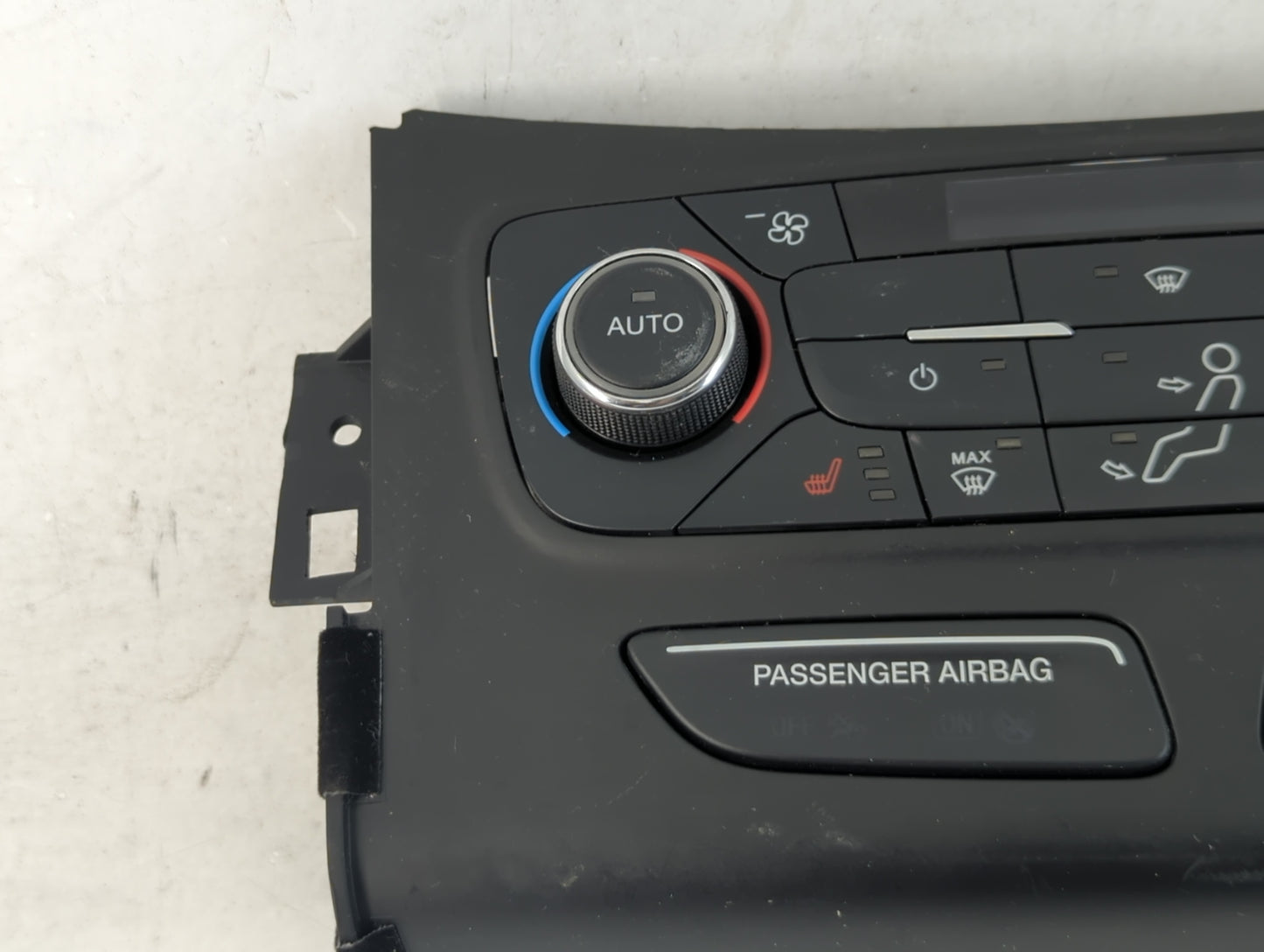 2017 Ford Escape Climate Control Module Temperature AC/Heater Replacement P/N:GJ5T-18C612-CE Fits OEM Used Auto Parts - Oemu