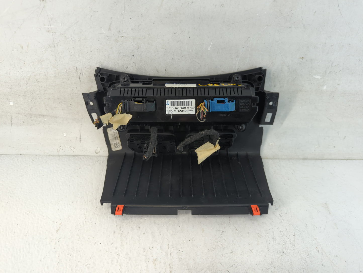 2017 Ford Escape Climate Control Module Temperature AC/Heater Replacement P/N:GJ5T-18C612-CE Fits OEM Used Auto Parts - Oemu