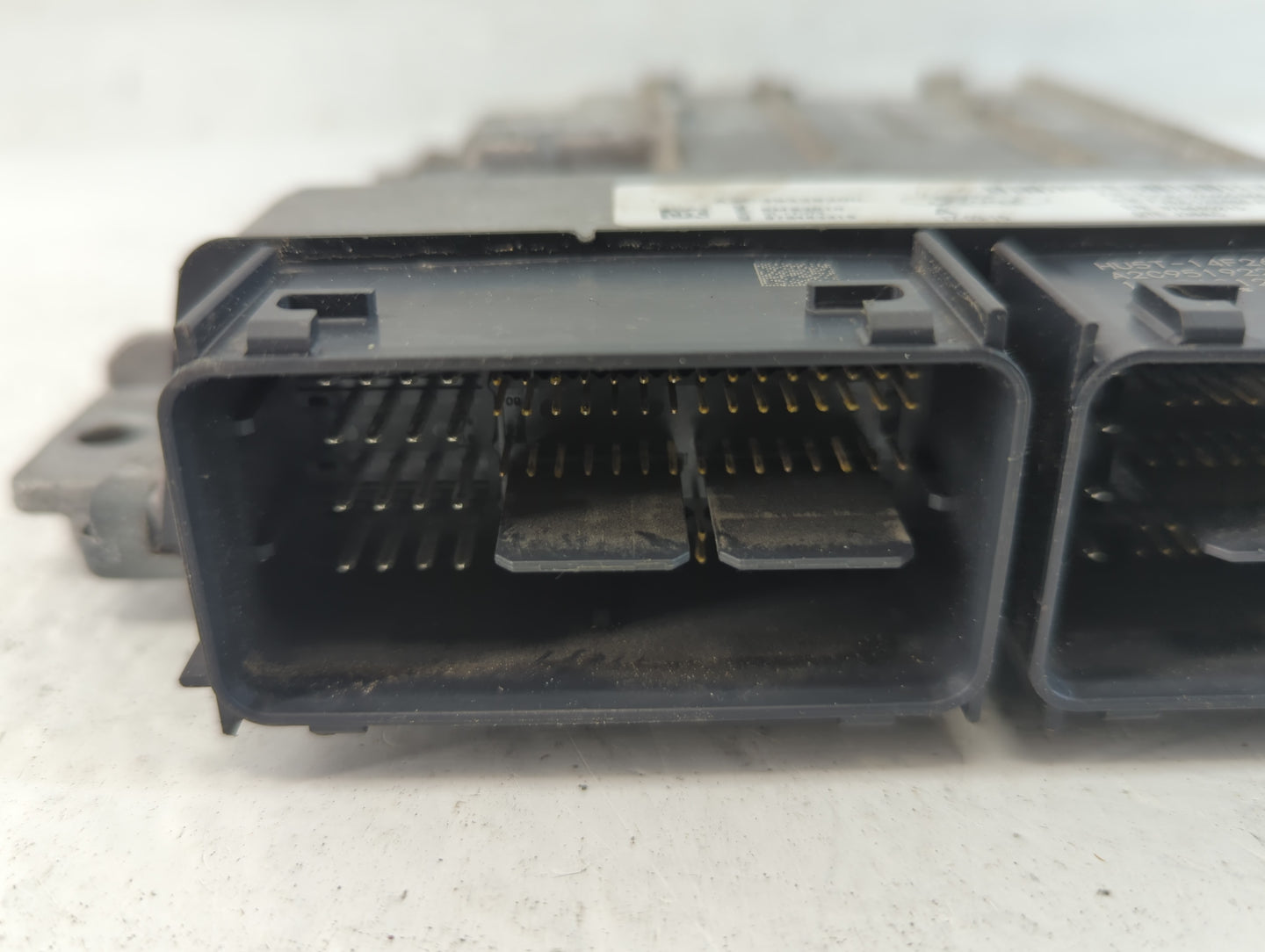 2017-2019 Ford Escape PCM Engine Control Computer ECU ECM PCU OEM P/N:HU5T-14F262-BA FV6A-12B684-AB Fits Fits 2017 2018 2019