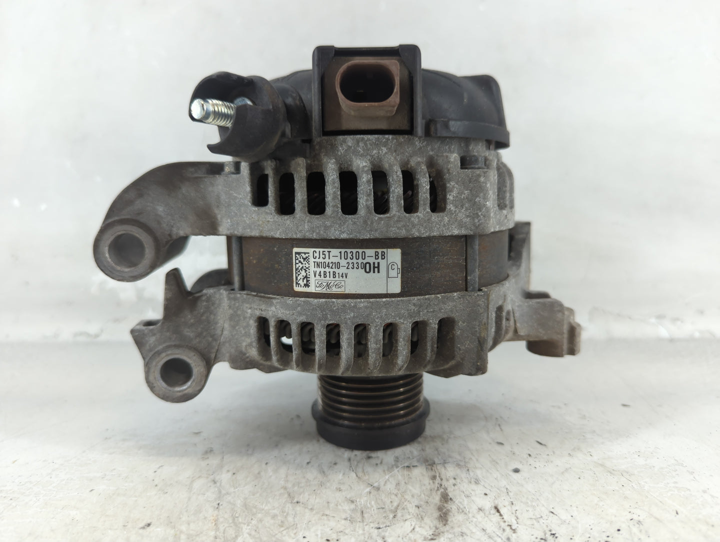2013-2019 Ford Escape Alternator Replacement Generator Charging Assembly Engine OEM P/N:CJ5T-10300-BB Fits OEM Used Auto Par