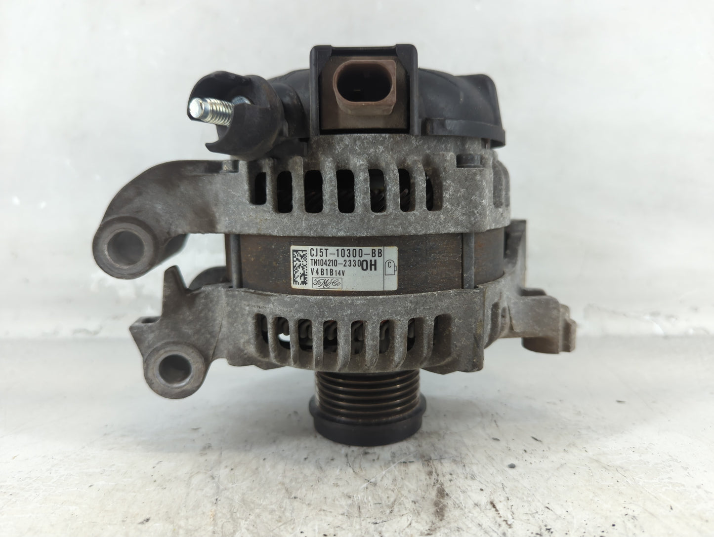 2013-2019 Ford Escape Alternator Replacement Generator Charging Assembly Engine OEM P/N:CJ5T-10300-BB Fits OEM Used Auto Par