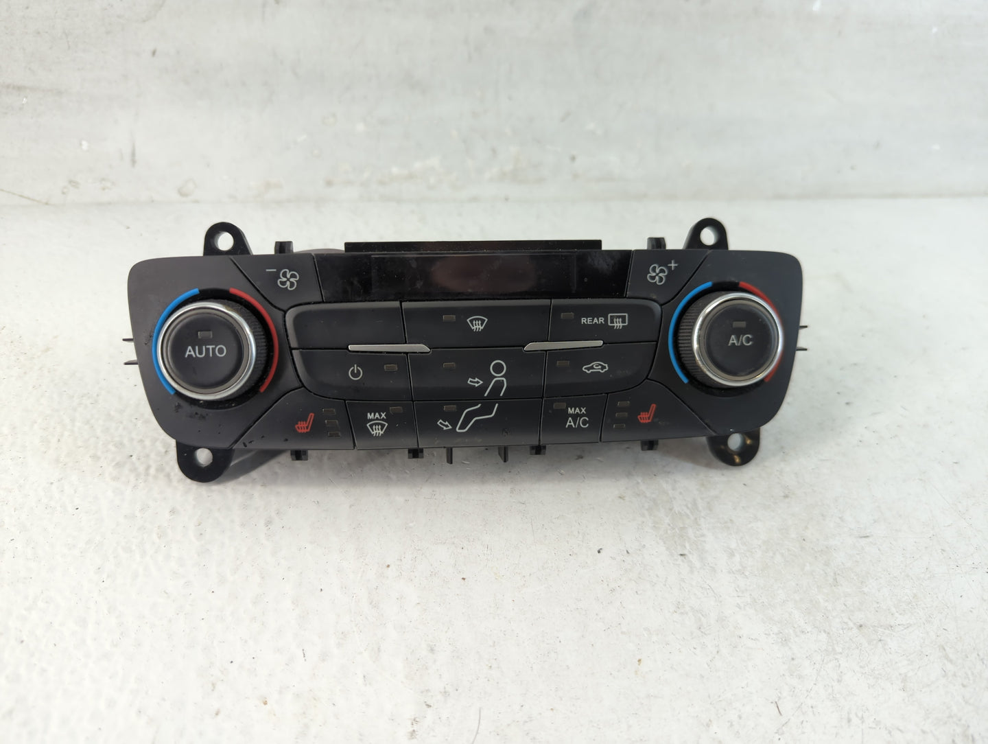 2017 Ford Escape Climate Control Module Temperature AC/Heater Replacement P/N:GJ5T-18C612-CC Fits OEM Used Auto Parts - Oemu