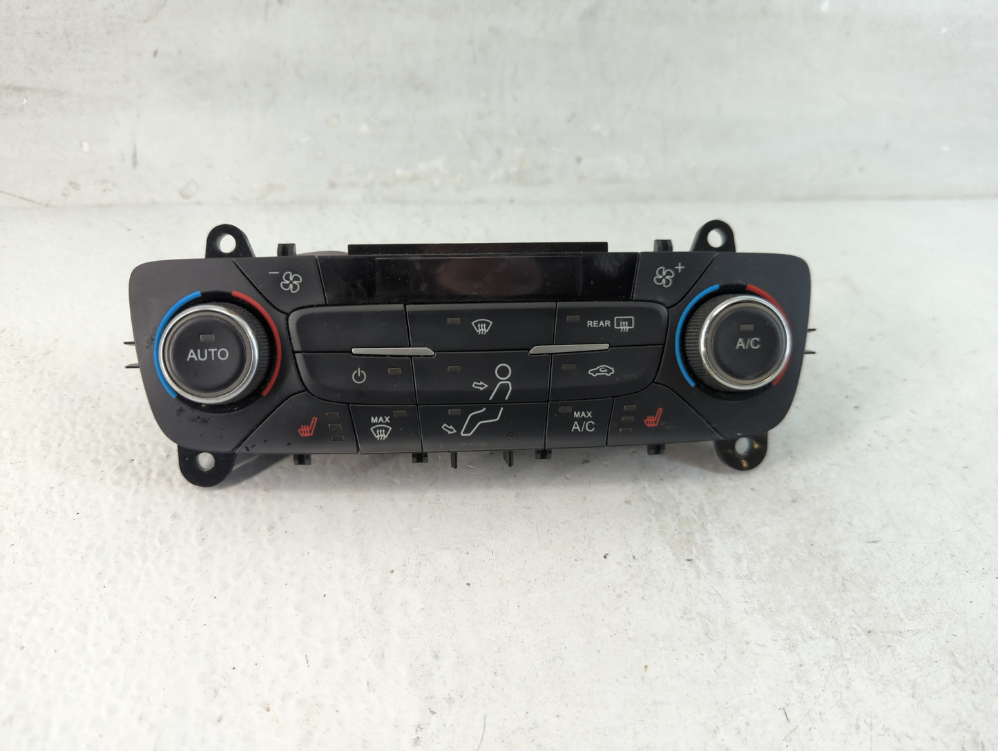2017 Ford Escape Climate Control Module Temperature AC/Heater Replacement P/N:GJ5T-18C612-CC Fits OEM Used Auto Parts - Oemu