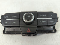 2017 Ford Escape Climate Control Module Temperature AC/Heater Replacement P/N:F1CT 18K811 HC Fits OEM Used Auto Parts - Oemu