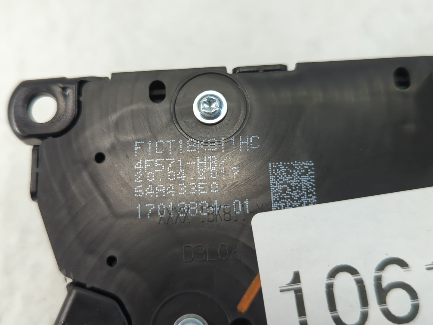 2017 Ford Escape Climate Control Module Temperature AC/Heater Replacement P/N:F1CT 18K811 HC Fits OEM Used Auto Parts - Oemu