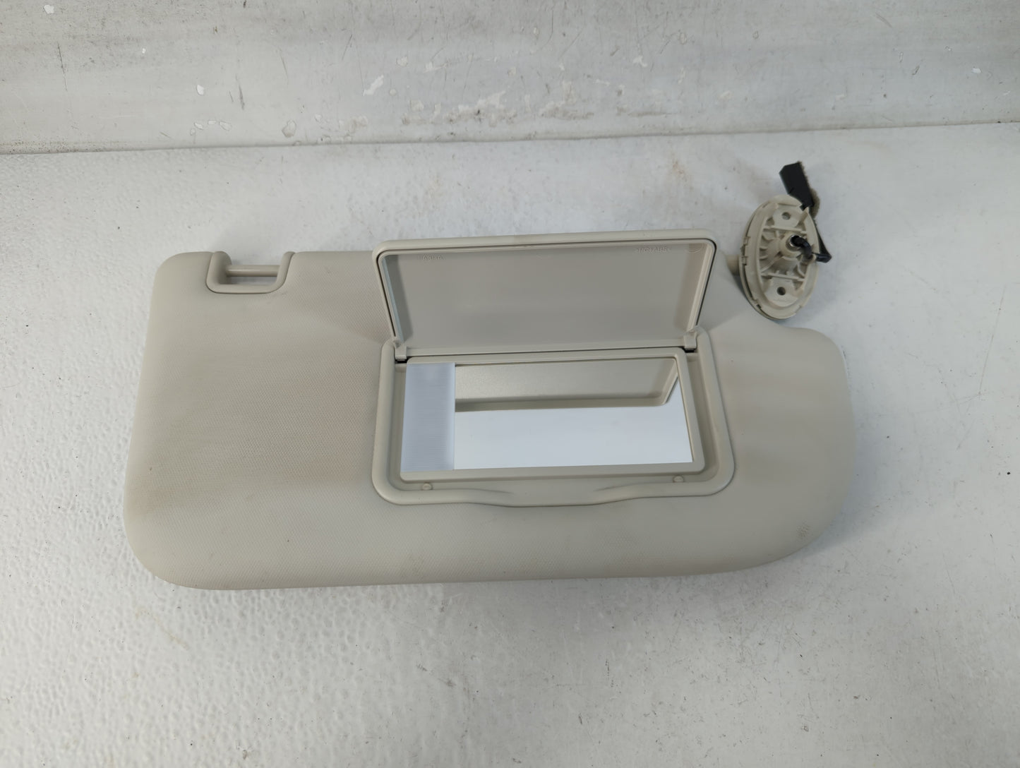 2013-2019 Ford Escape Sun Visor Shade Replacement Passenger Right Mirror Fits Fits 2013 2014 2015 2016 2017 2018 2019 OEM Us