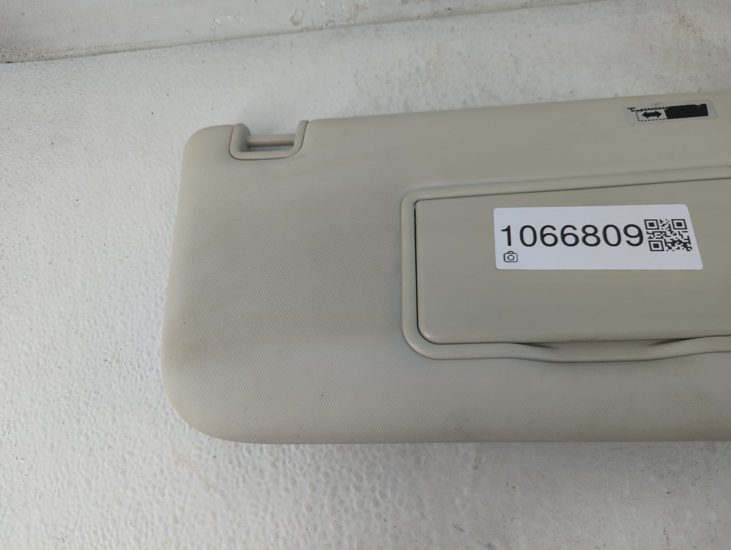 2013-2019 Ford Escape Sun Visor Shade Replacement Passenger Right Mirror Fits Fits 2013 2014 2015 2016 2017 2018 2019 OEM Us