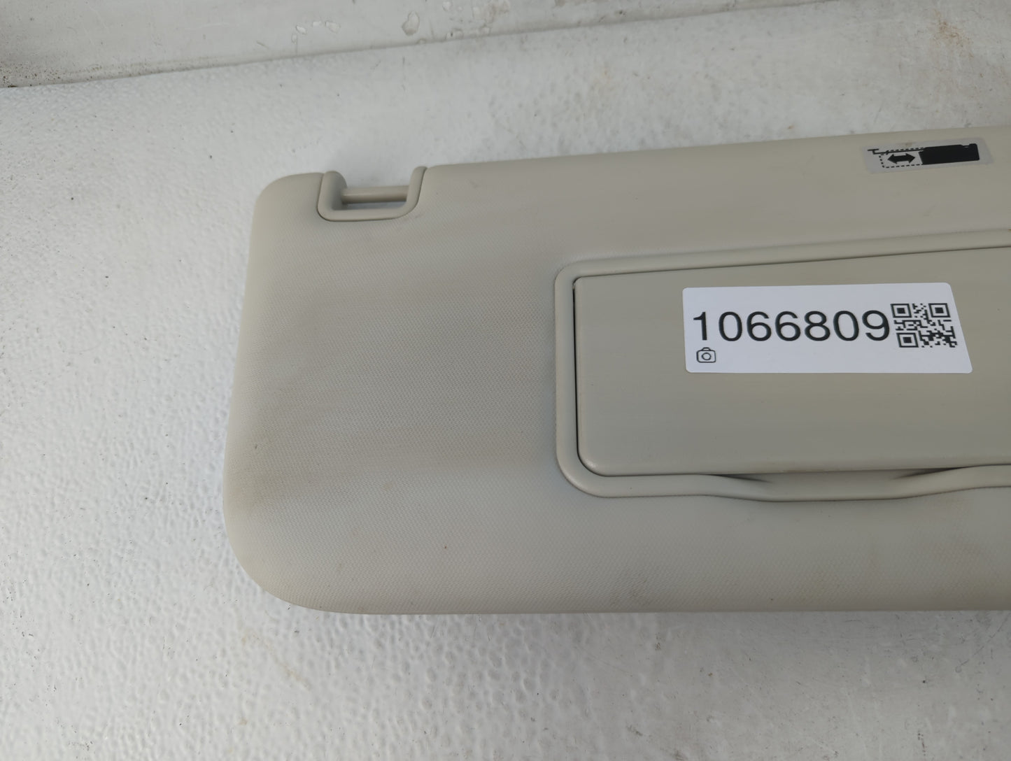2013-2019 Ford Escape Sun Visor Shade Replacement Passenger Right Mirror Fits Fits 2013 2014 2015 2016 2017 2018 2019 OEM Us