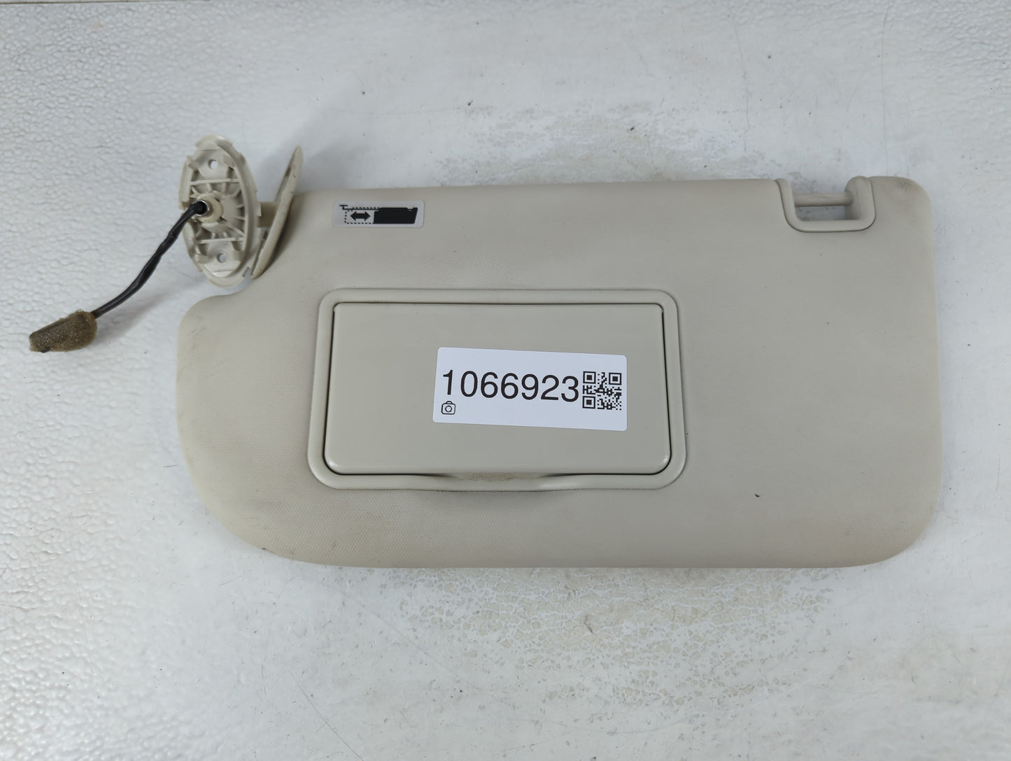 2013-2019 Ford Escape Sun Visor Shade Replacement Driver Left Mirror Fits Fits 2013 2014 2015 2016 2017 2018 2019 OEM Used A
