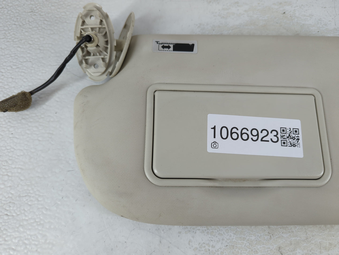 2013-2019 Ford Escape Sun Visor Shade Replacement Driver Left Mirror Fits Fits 2013 2014 2015 2016 2017 2018 2019 OEM Used A