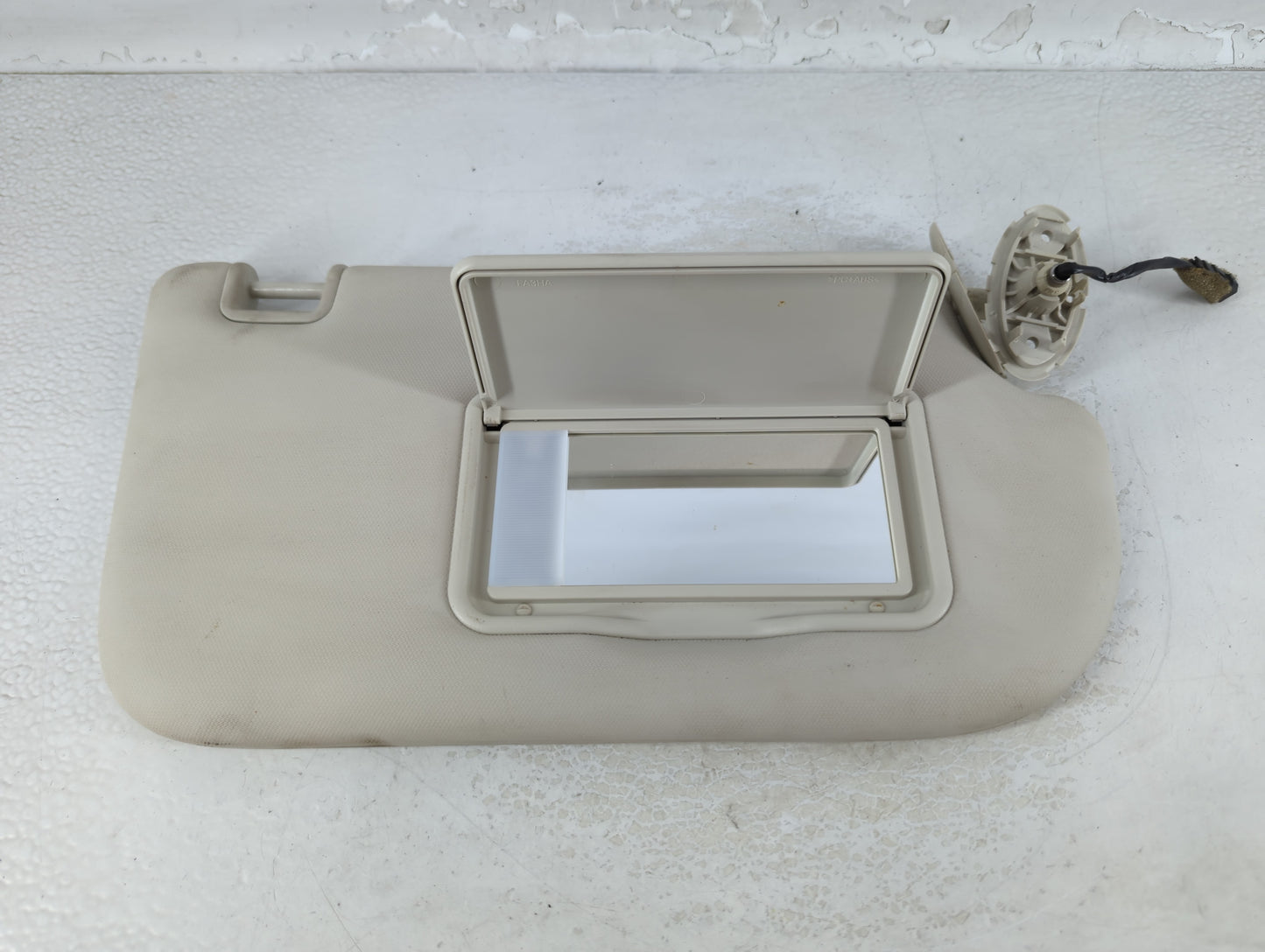 2013-2019 Ford Escape Sun Visor Shade Replacement Passenger Right Mirror Fits Fits 2013 2014 2015 2016 2017 2018 2019 OEM Us