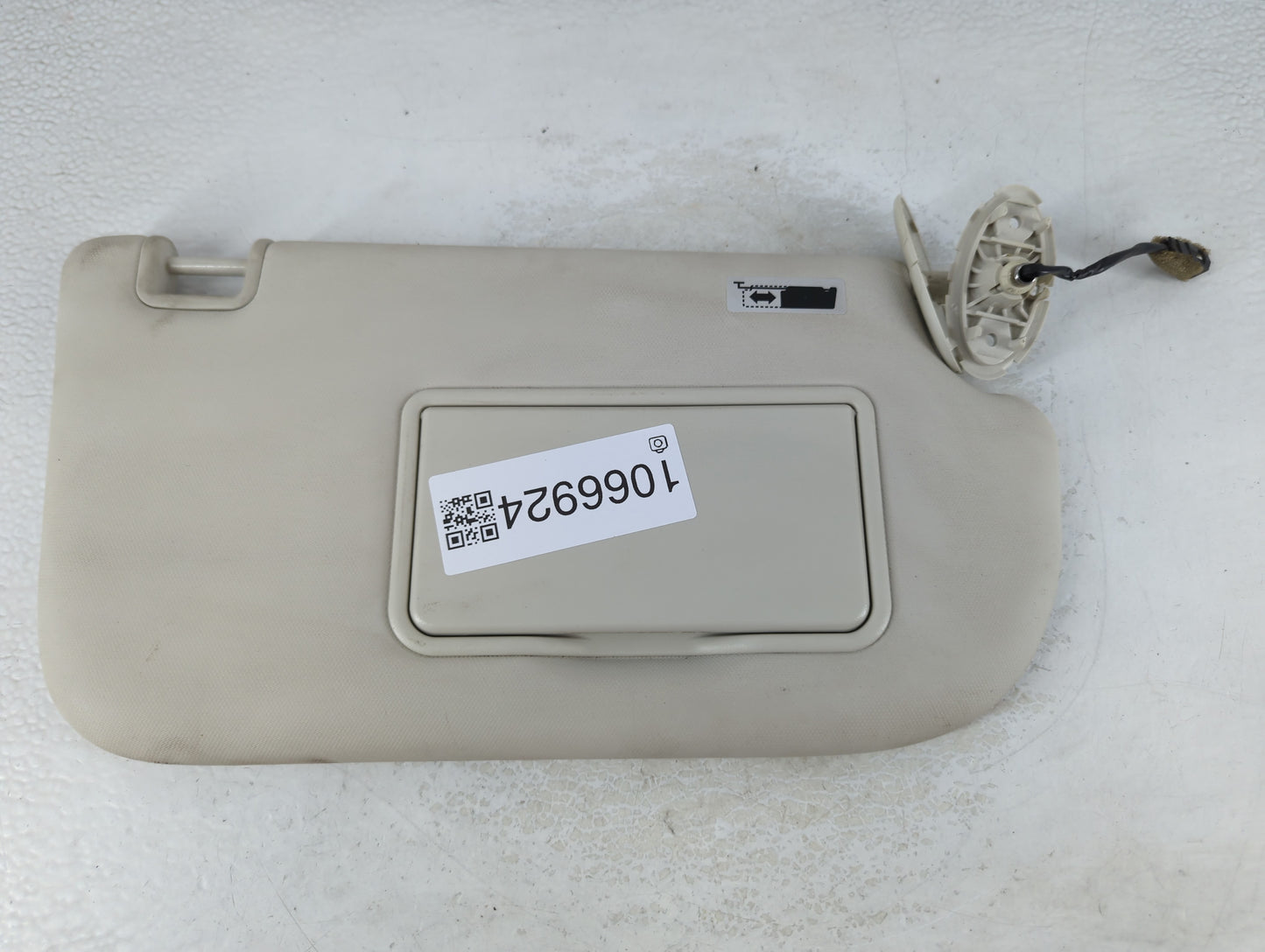 2013-2019 Ford Escape Sun Visor Shade Replacement Passenger Right Mirror Fits Fits 2013 2014 2015 2016 2017 2018 2019 OEM Us