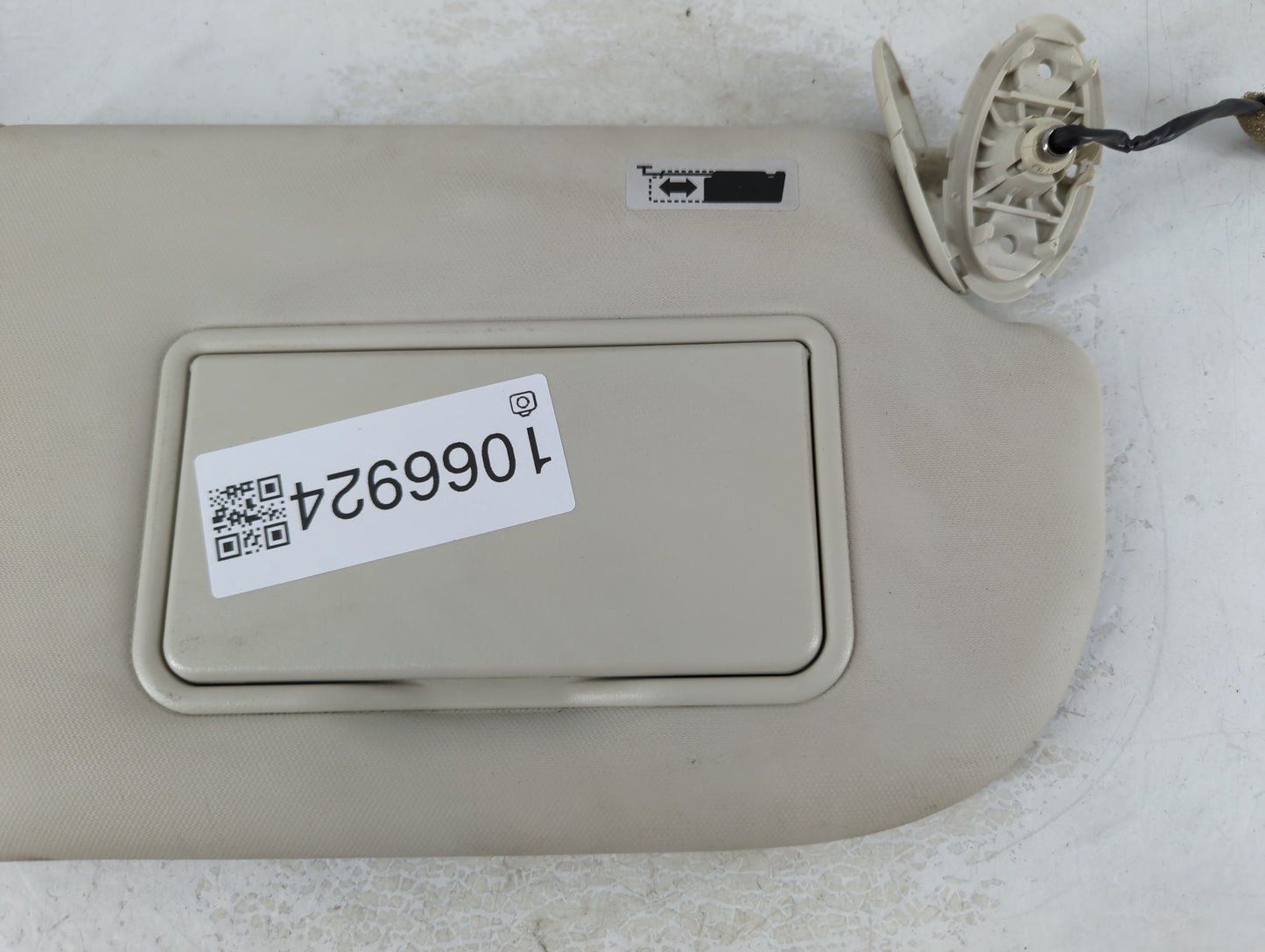 2013-2019 Ford Escape Sun Visor Shade Replacement Passenger Right Mirror Fits Fits 2013 2014 2015 2016 2017 2018 2019 OEM Us