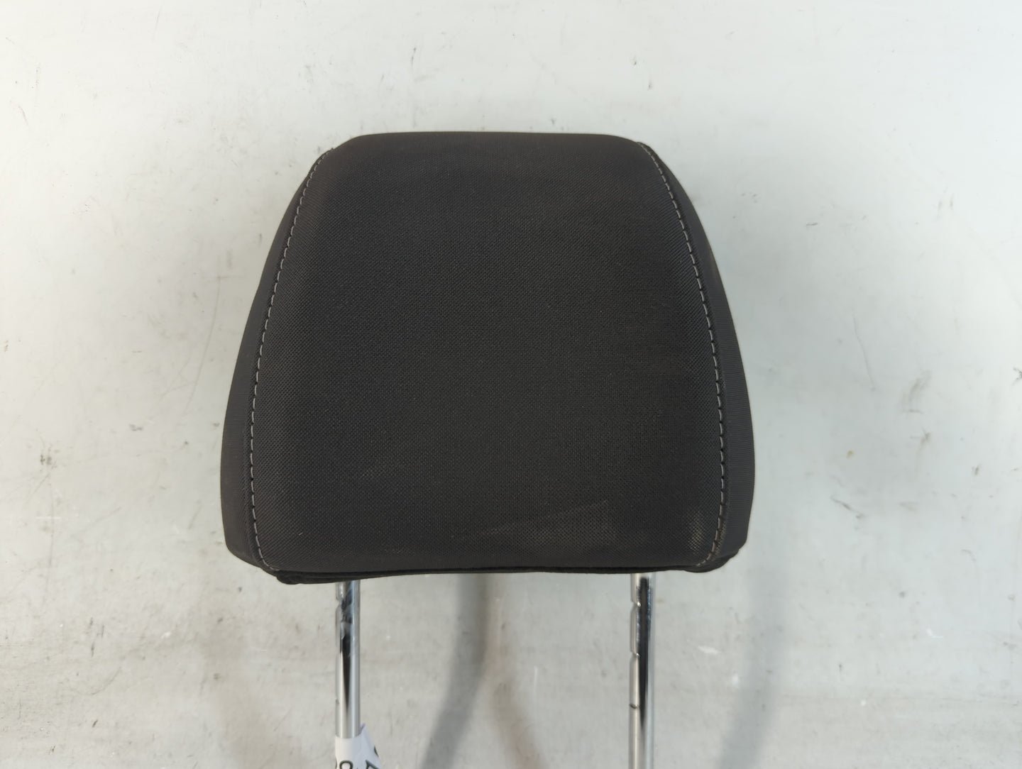 2017 Ford Escape Headrest Head Rest Front Driver Passenger Seat Fits OEM Used Auto Parts - Oemusedautoparts1.com